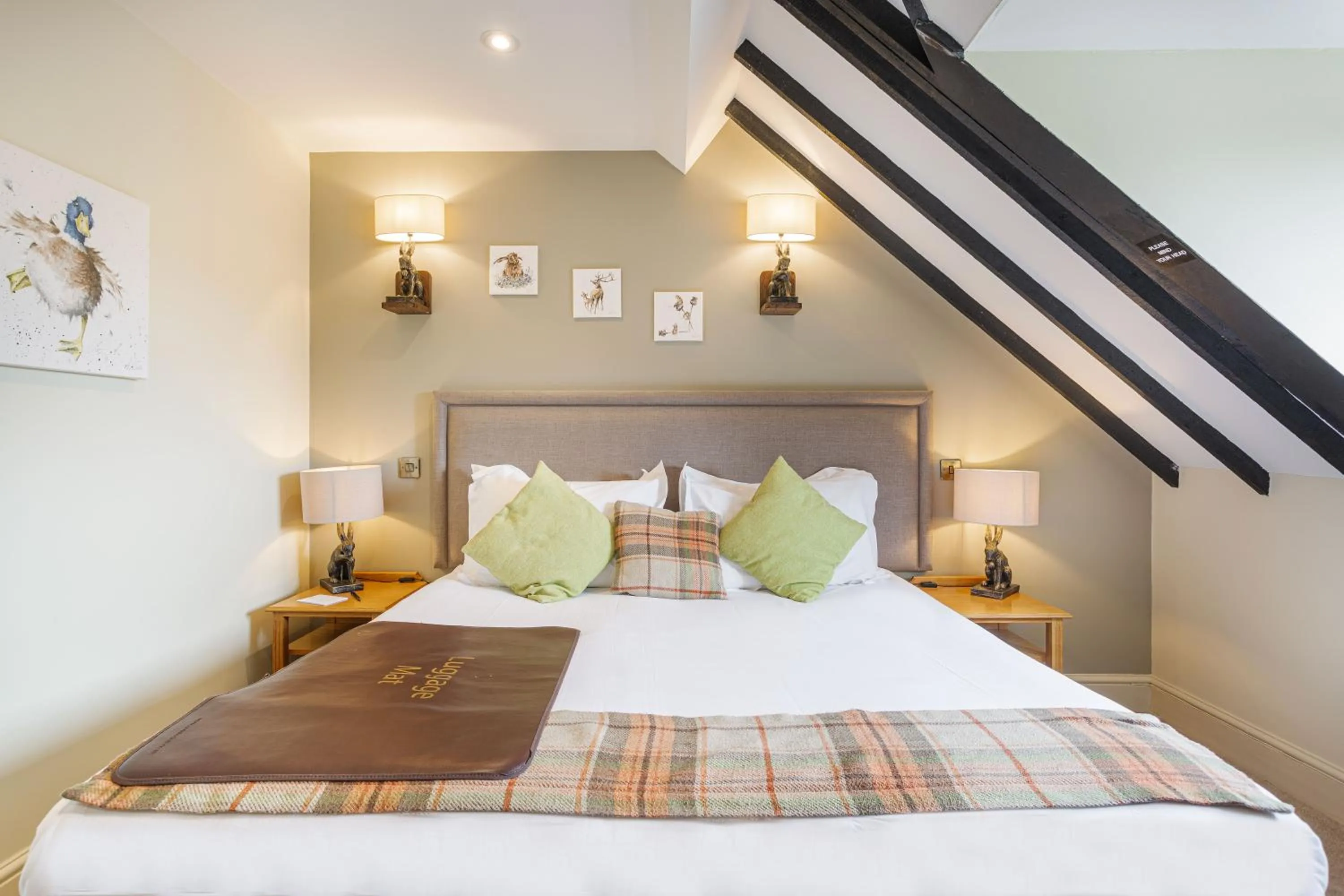 Bed in The Jamaica Inn, Bodmin, Cornwall - The Coaching Inn Group