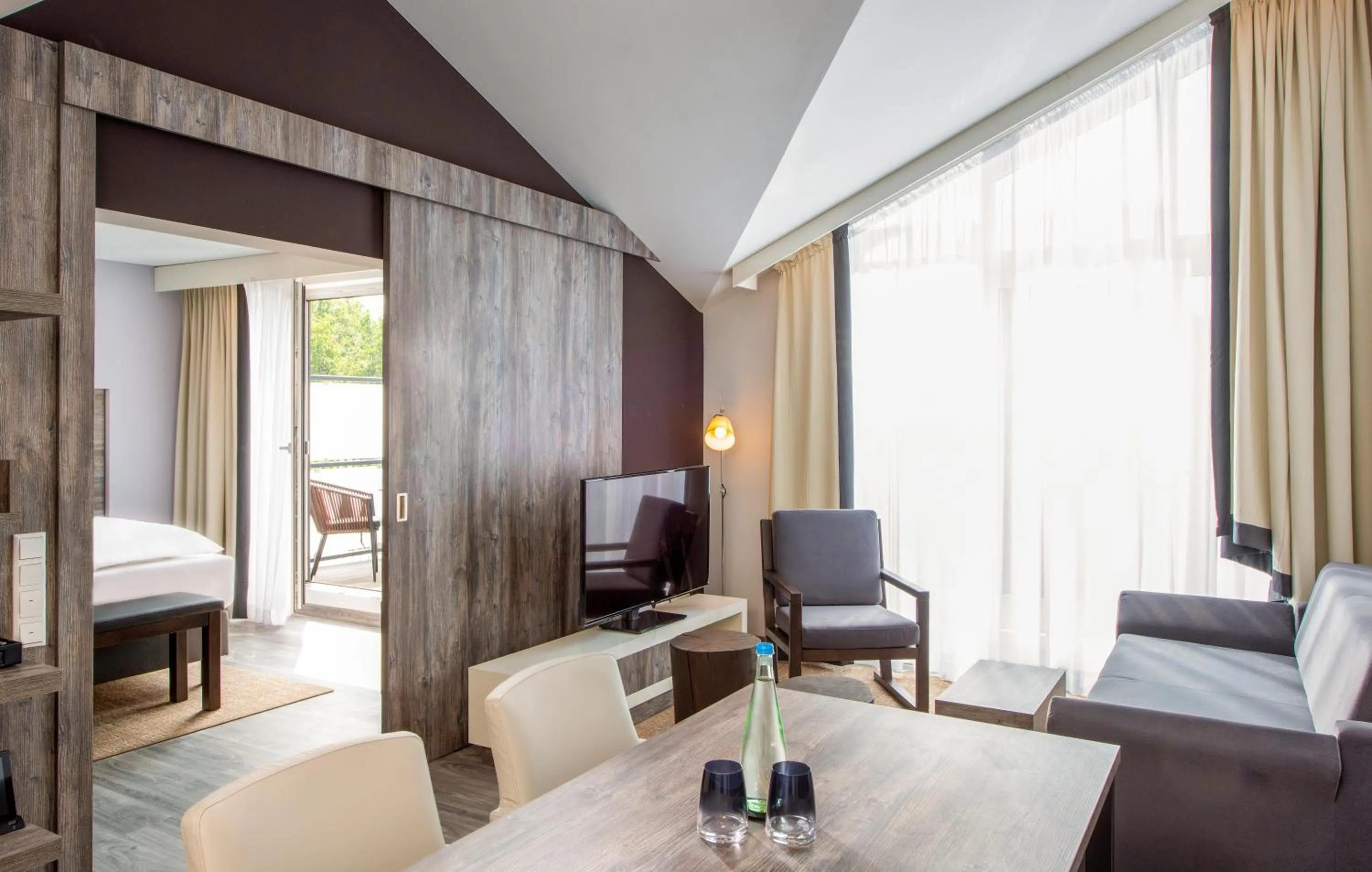 TV and multimedia in Aedenlife Hotel & Resort Rügen