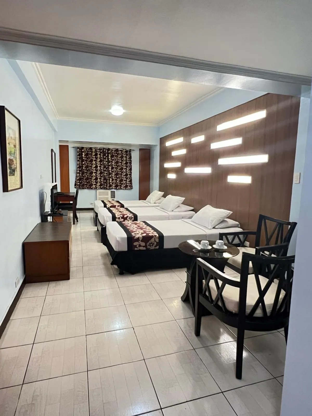 Bed in Jupiter Suites