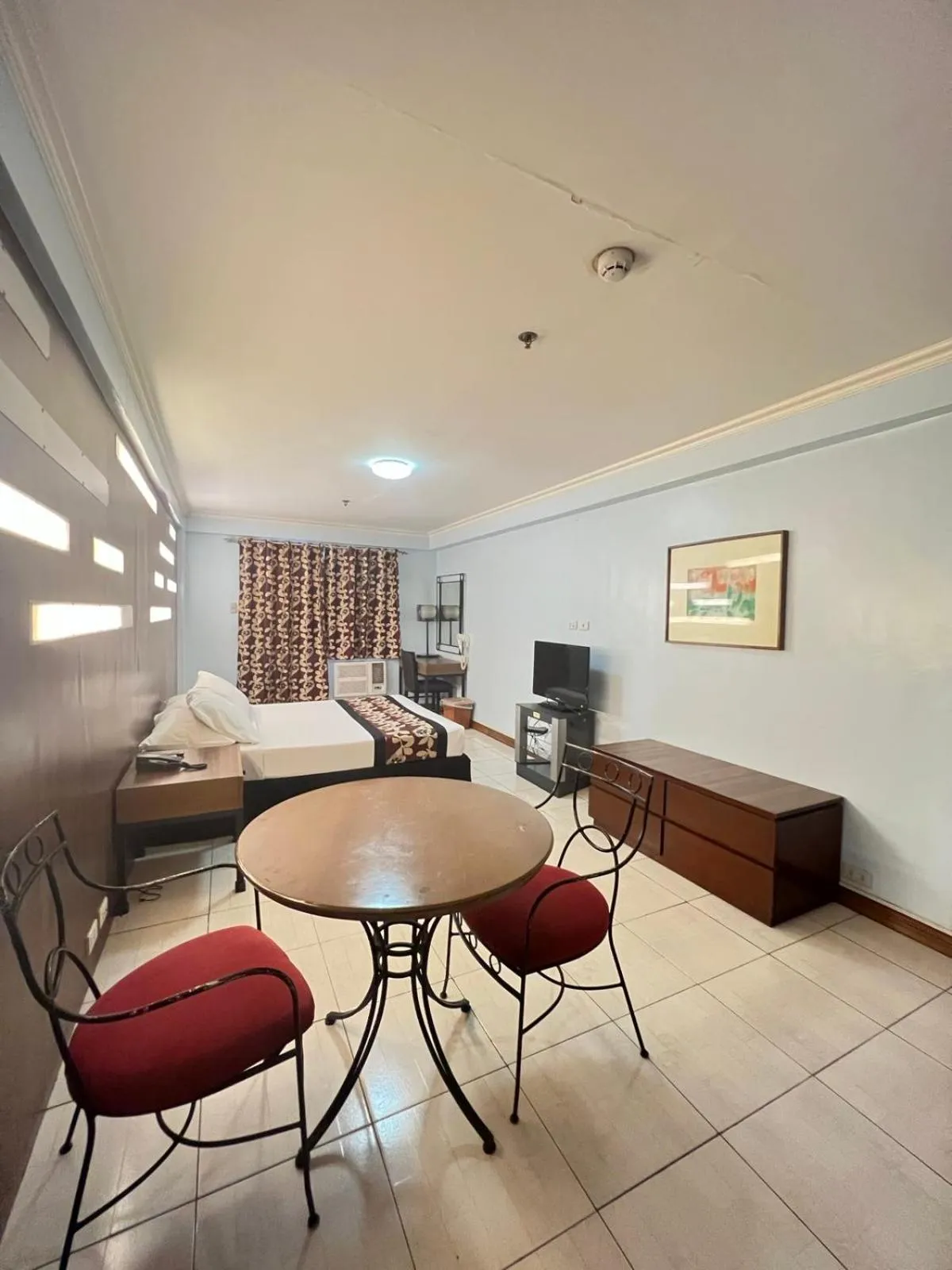 Bed in Jupiter Suites