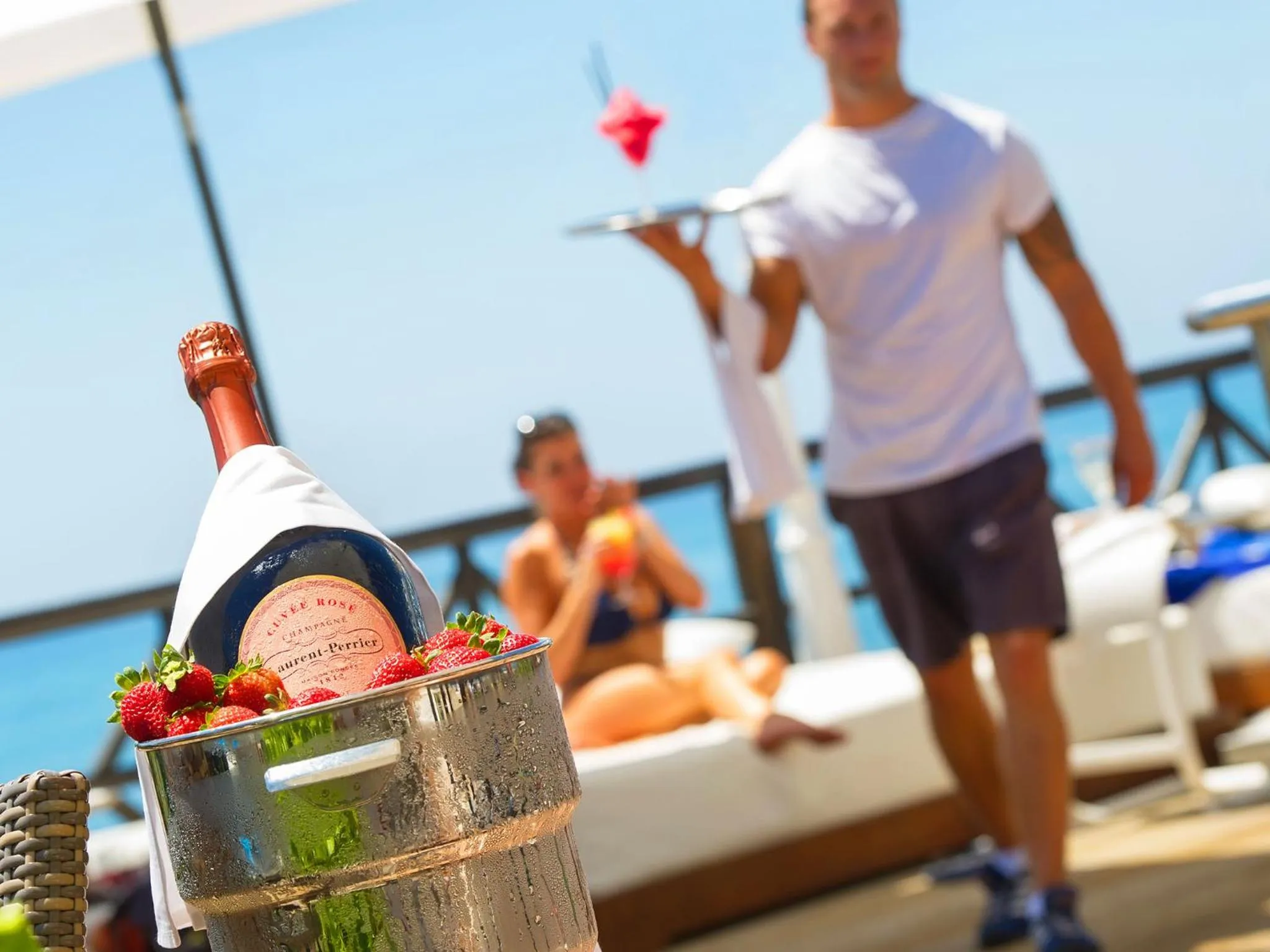 People in El Oceano Beach Hotel Adults only recommended