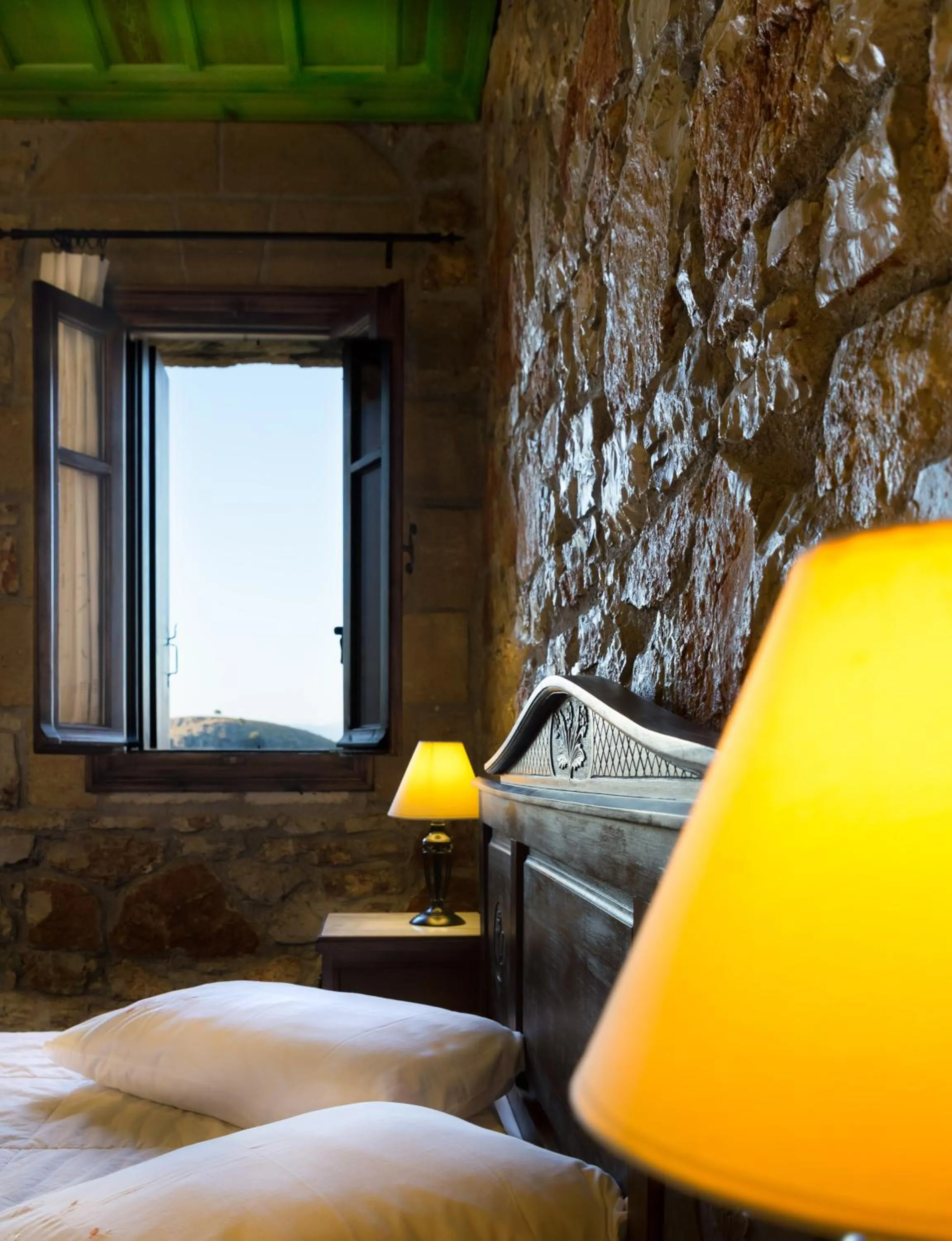 Bedroom, Bed in Klymeni Traditional Homes