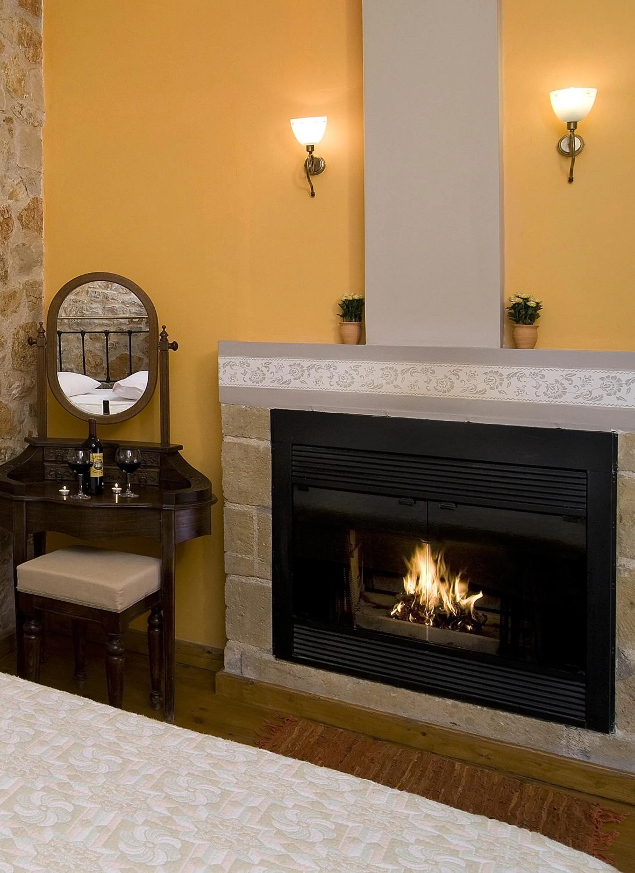 Bed in Klymeni Traditional Homes