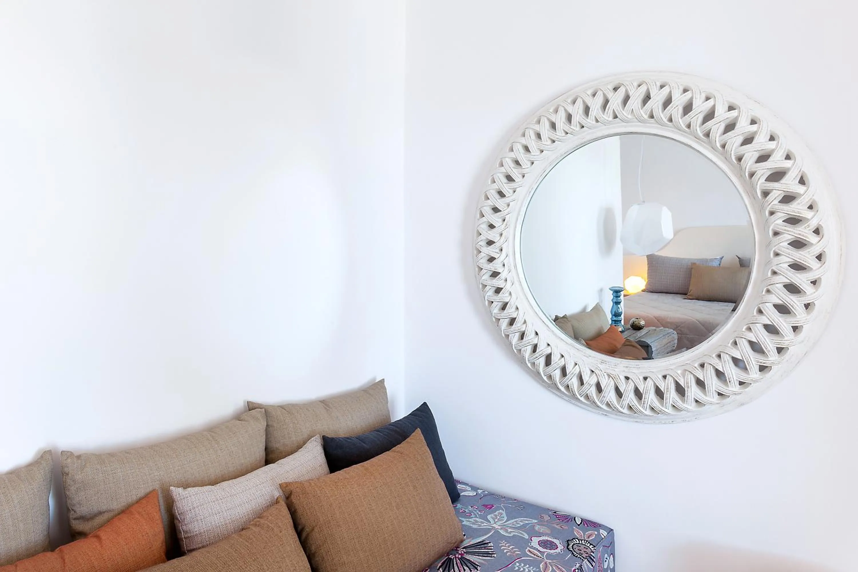 Decorative detail in Santorini Secret Premium