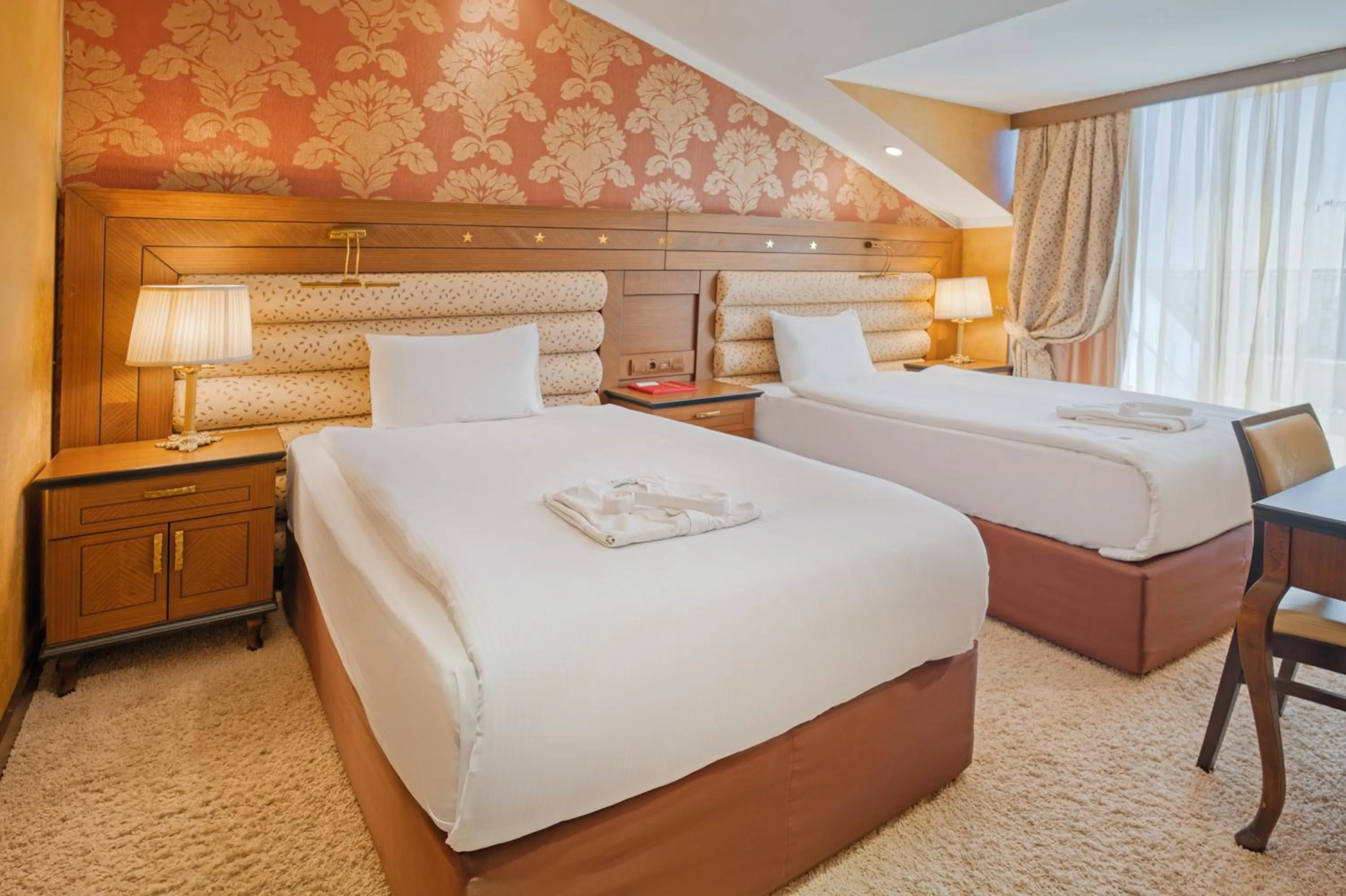 Bedroom, Bed in Megasaray Westbeach Antalya