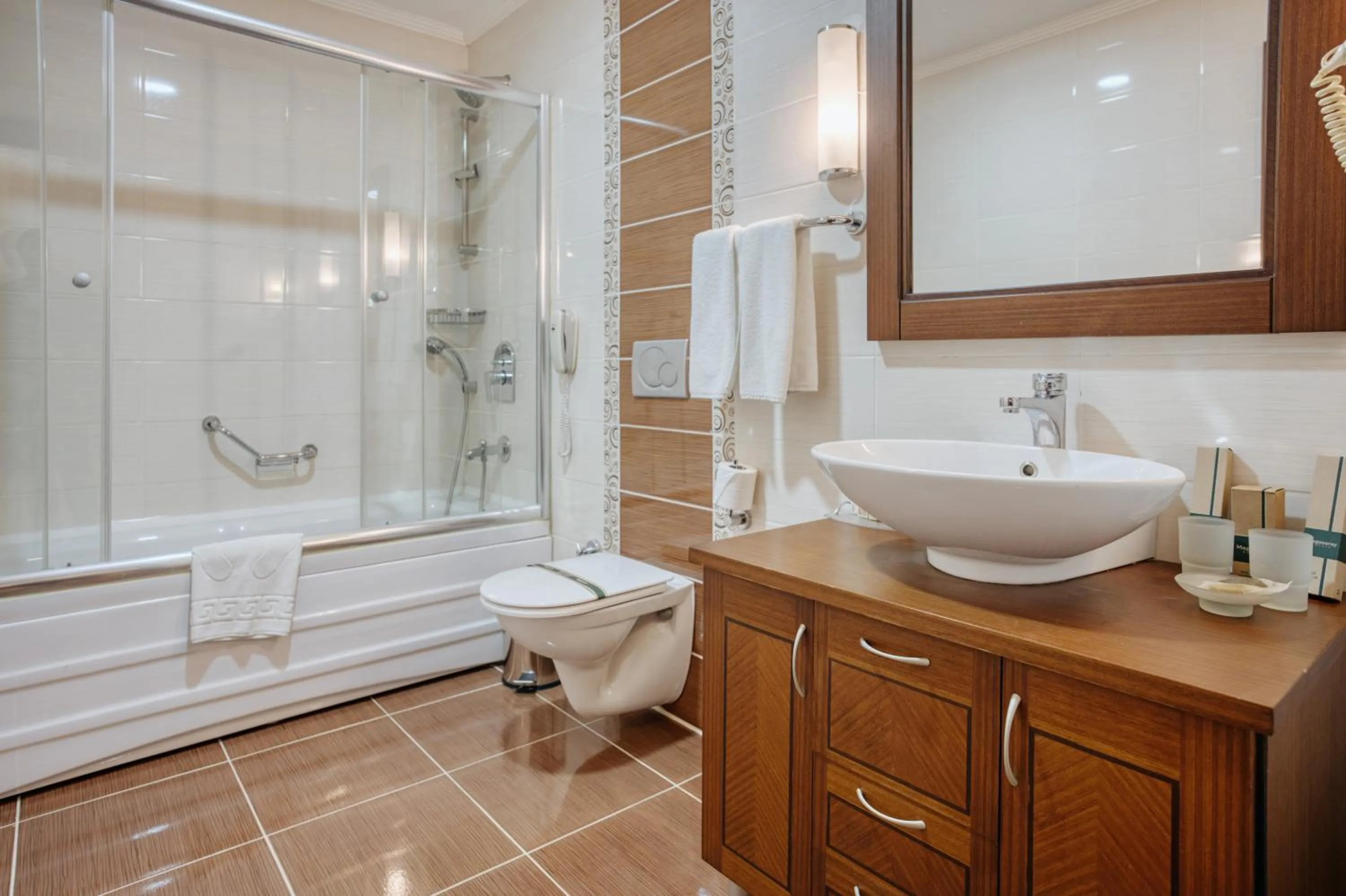 Bathroom in Megasaray Westbeach Antalya