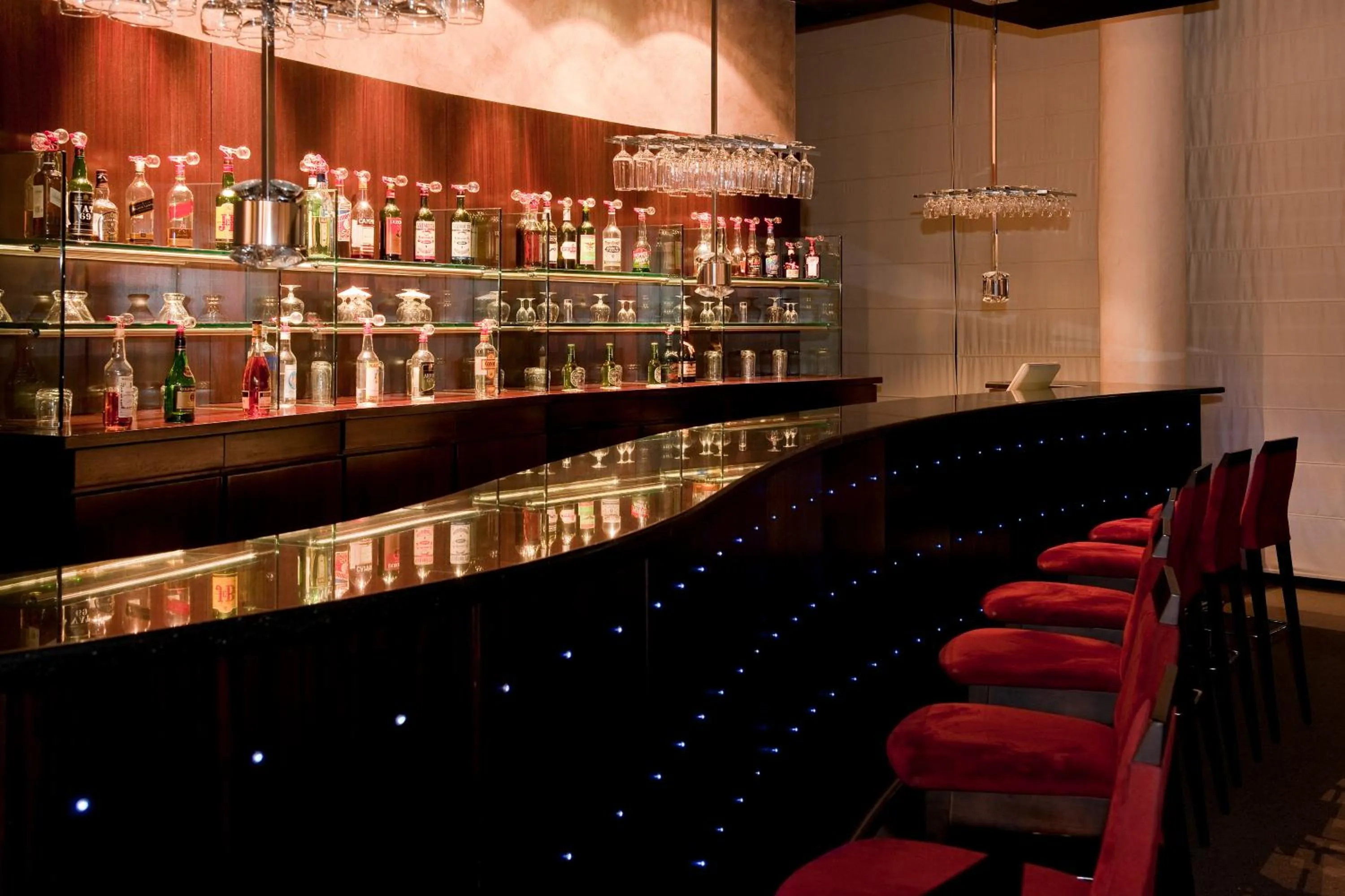 Lounge or bar in Sentido Phenicia