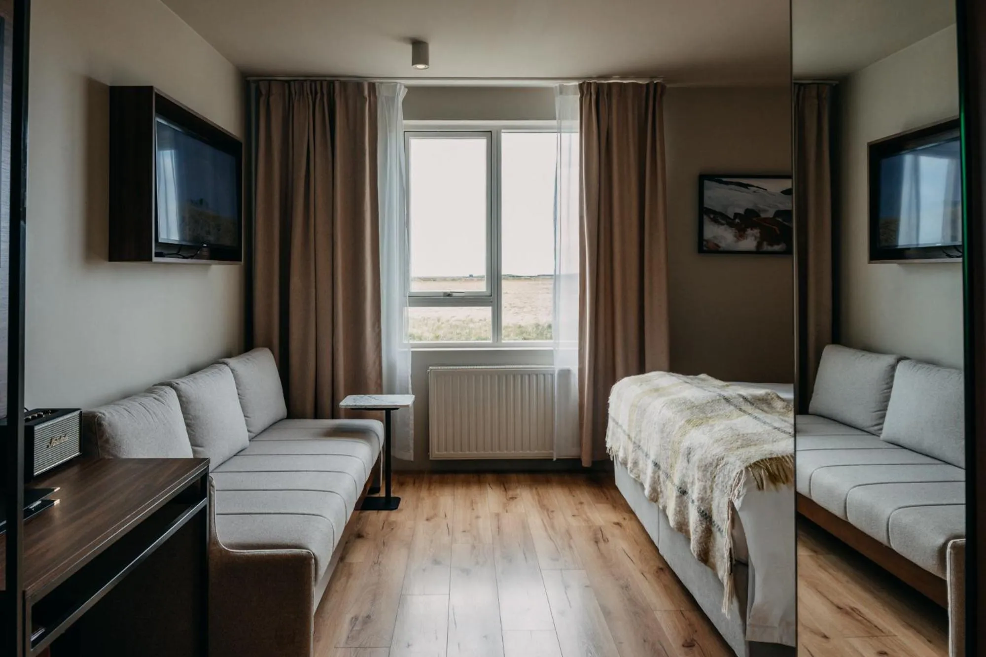 Photo of the whole room, Bed in Umi Hotel