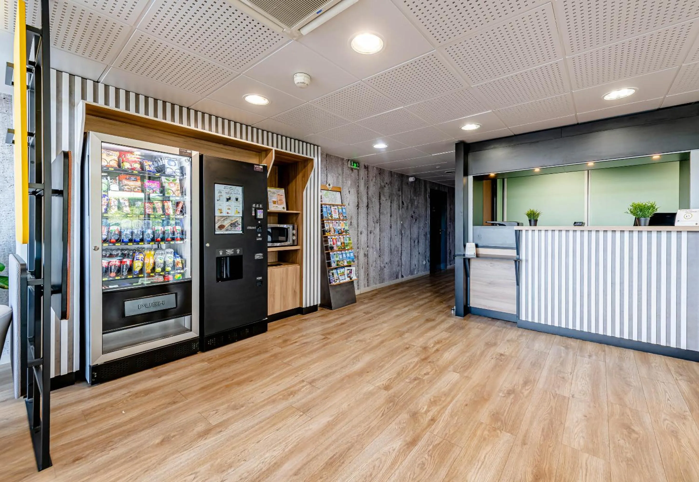 vending machine in B&B HOTEL Bordeaux Talence