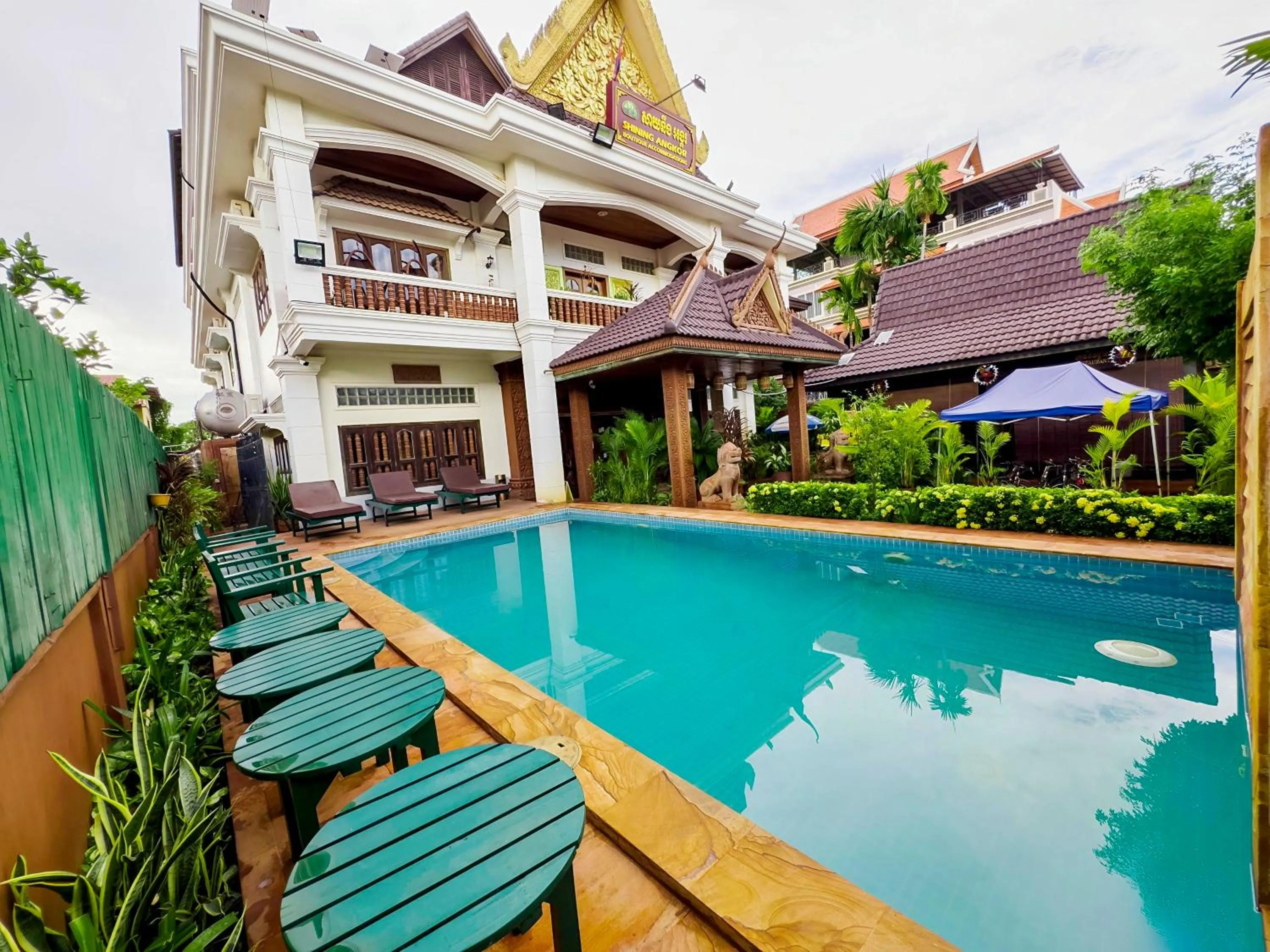 Swimming pool in Shining Angkor Boutique Hotel