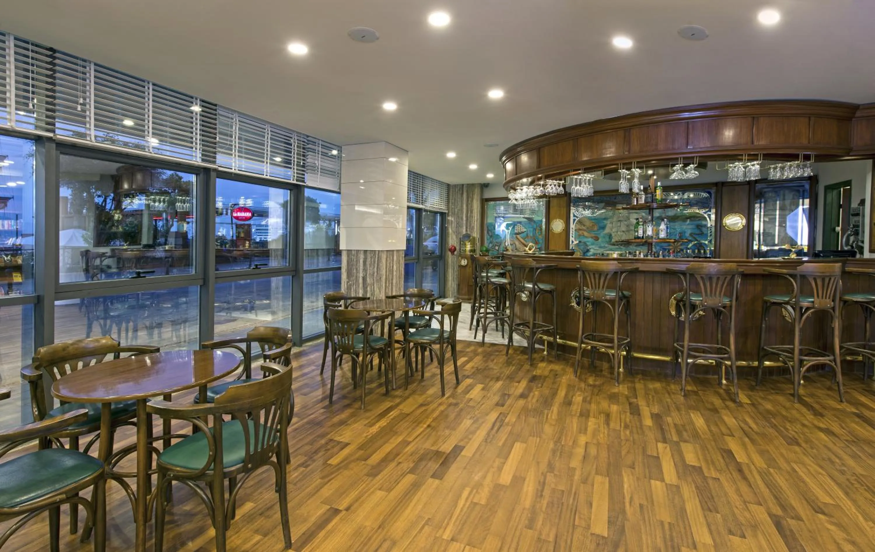 Lounge or bar in Kaptan Hotel