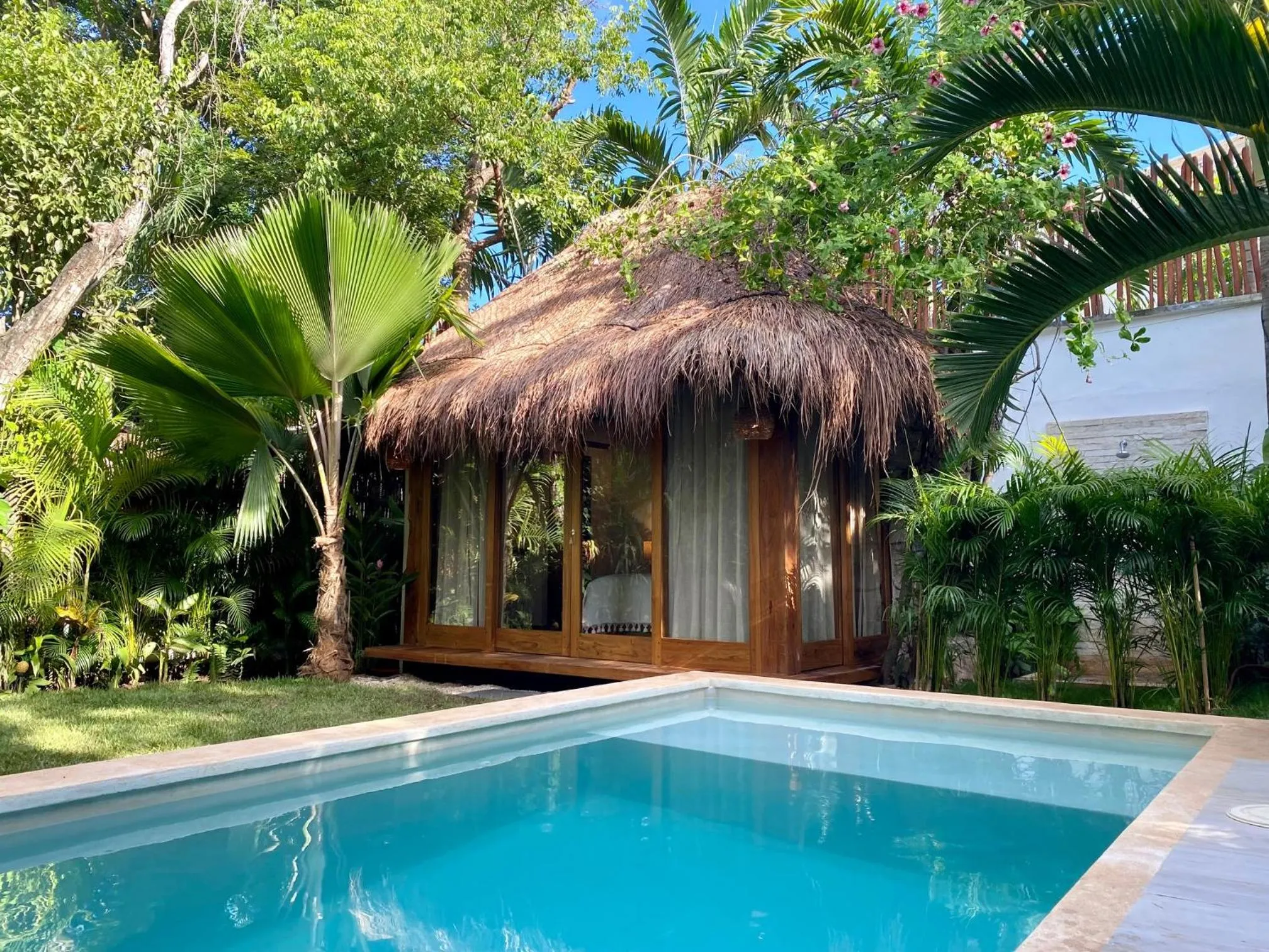 Property building in Luxury Private Villas , Private Pool, Private garden, Jacuzzi, 24hours security