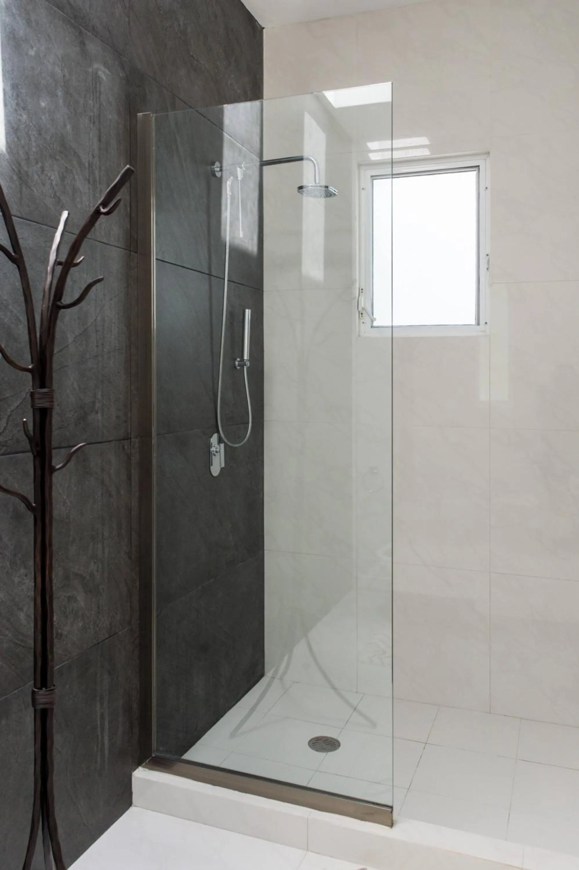 Bathroom in Luxury Private Villas , Private Pool, Private garden, Jacuzzi, 24hours security