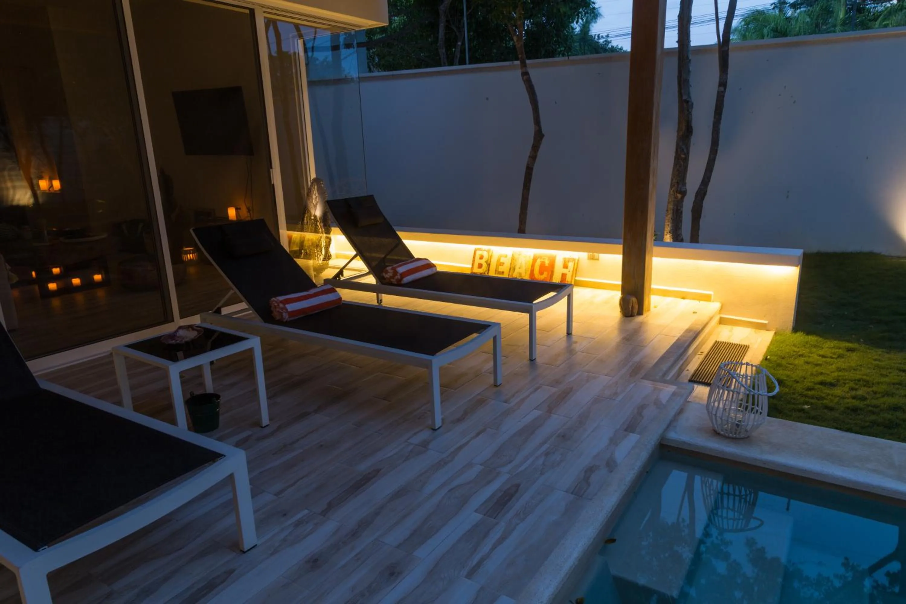 Balcony/Terrace in Luxury Private Villas , Private Pool, Private garden, Jacuzzi, 24hours security