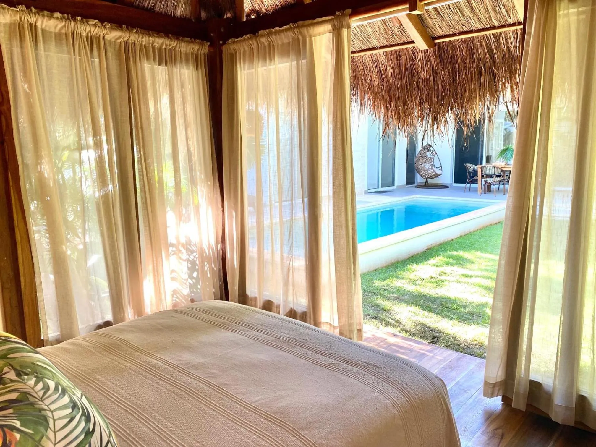 Bed in Luxury Private Villas , Private Pool, Private garden, Jacuzzi, 24hours security