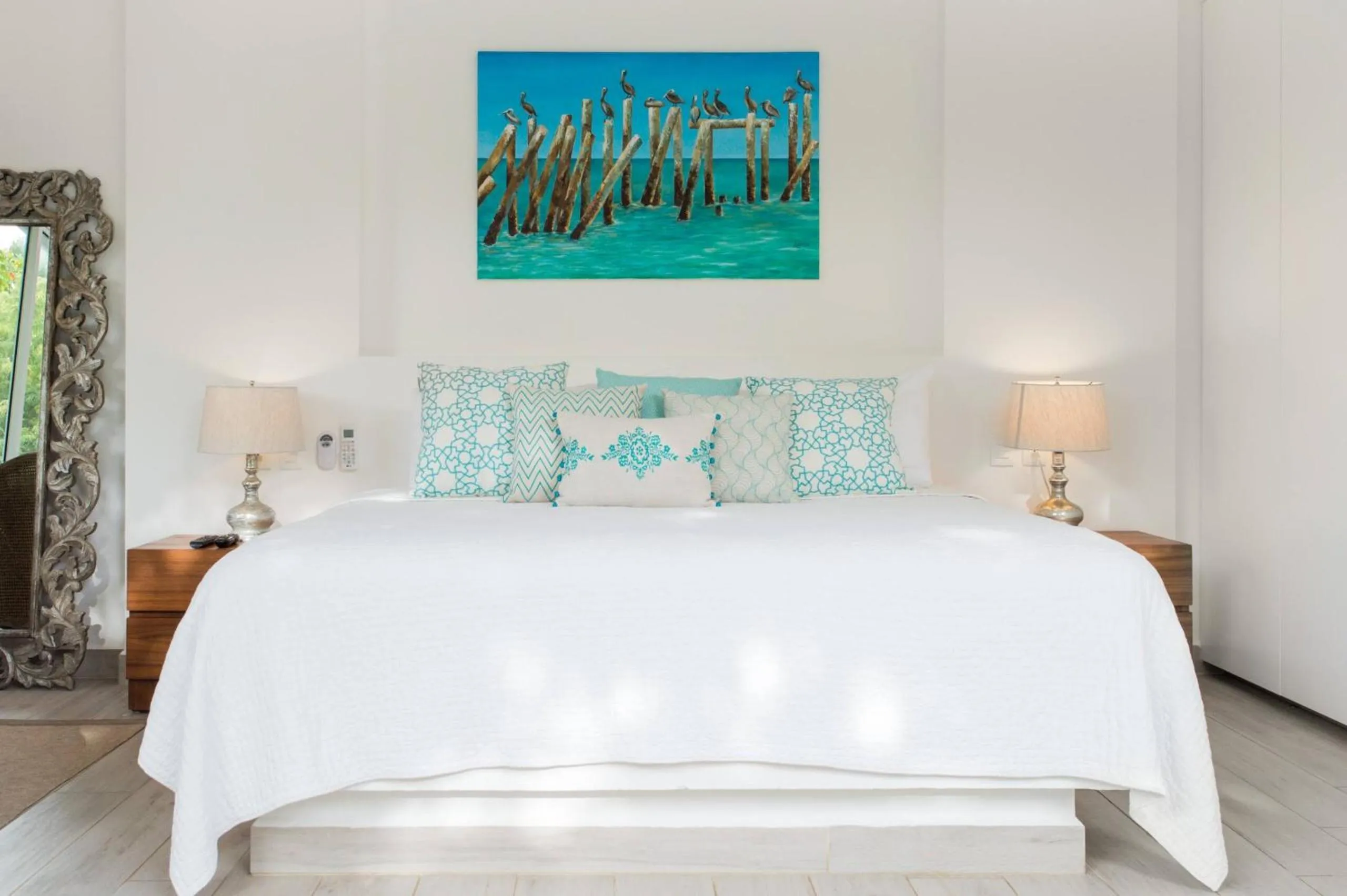 Bed in Luxury Private Villas , Private Pool, Private garden, Jacuzzi, 24hours security