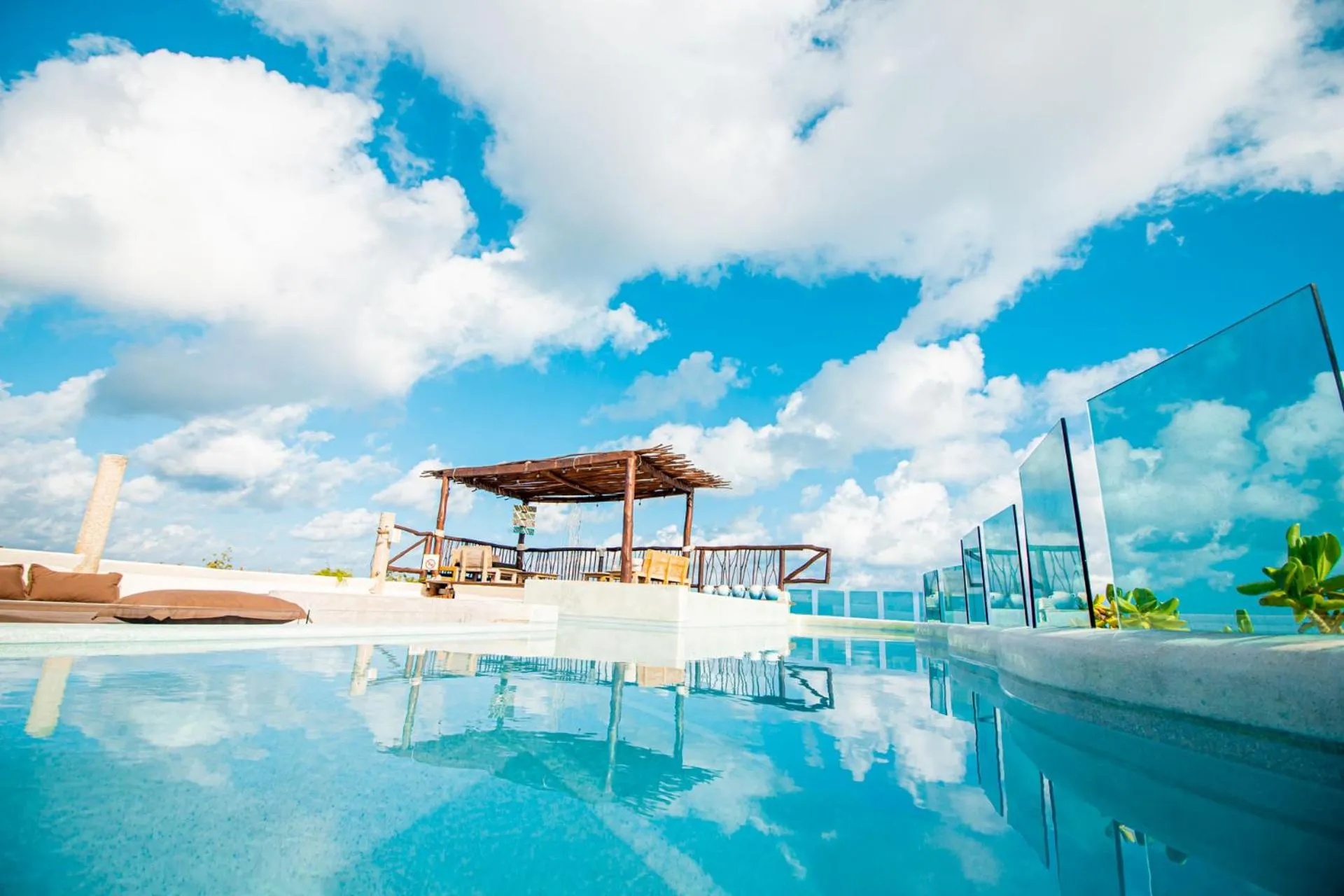 Swimming pool in Spirit Holbox