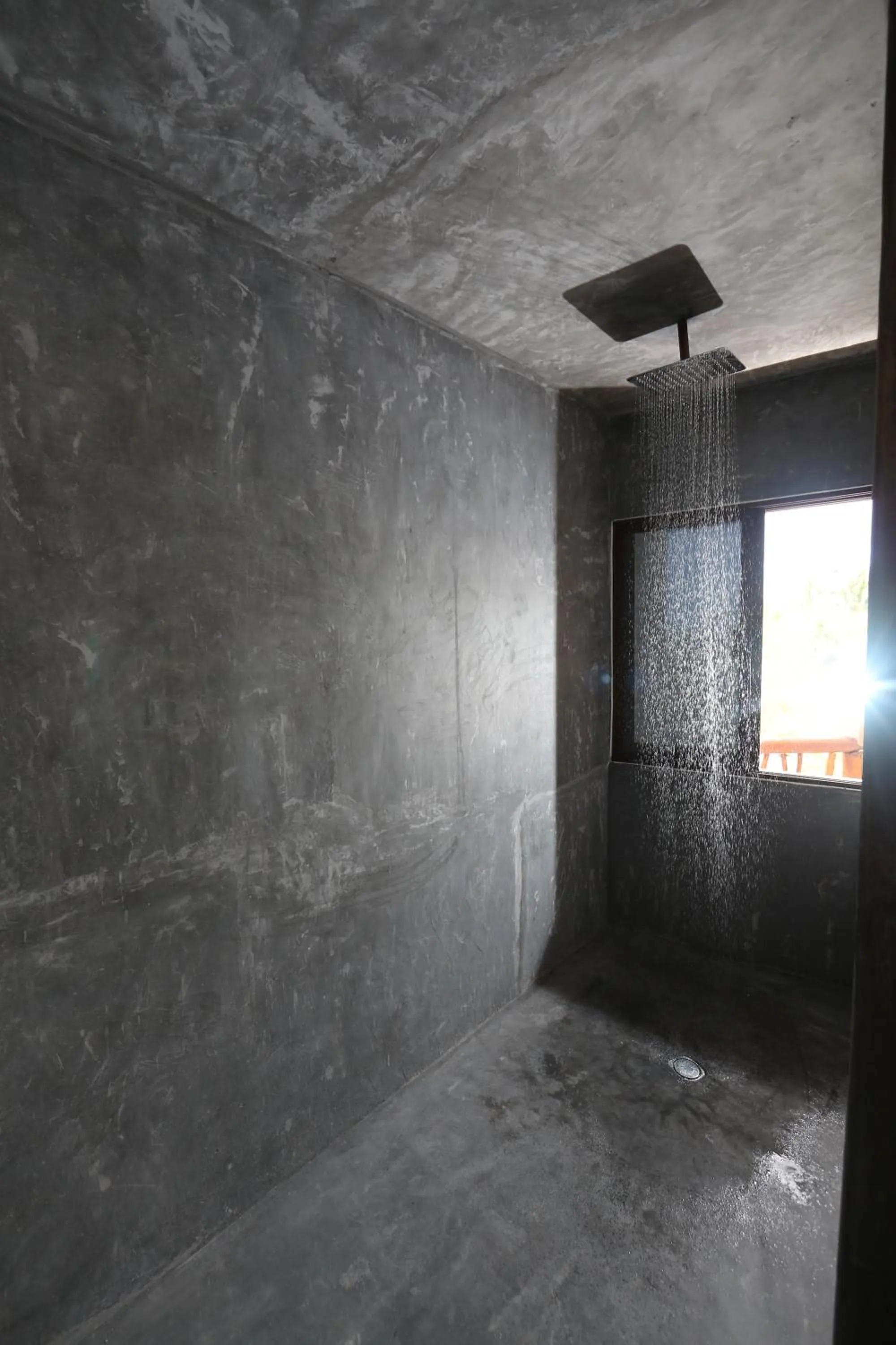 Shower in Spirit Holbox