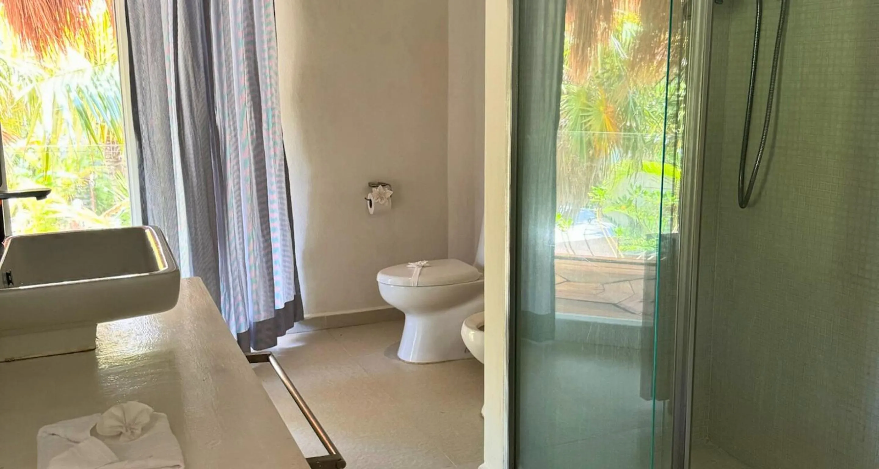 Bathroom in Spirit Holbox