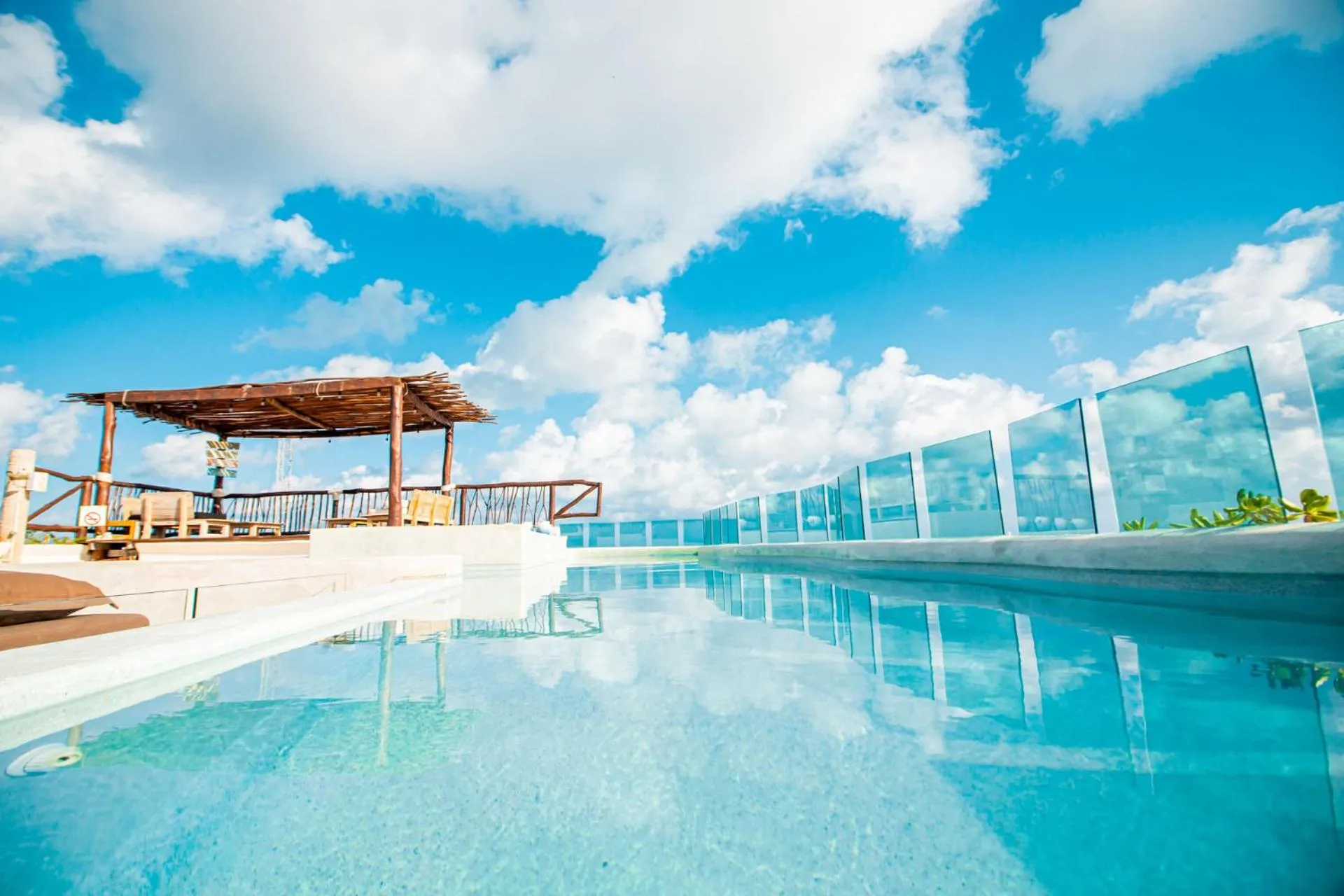 Swimming pool in Spirit Holbox