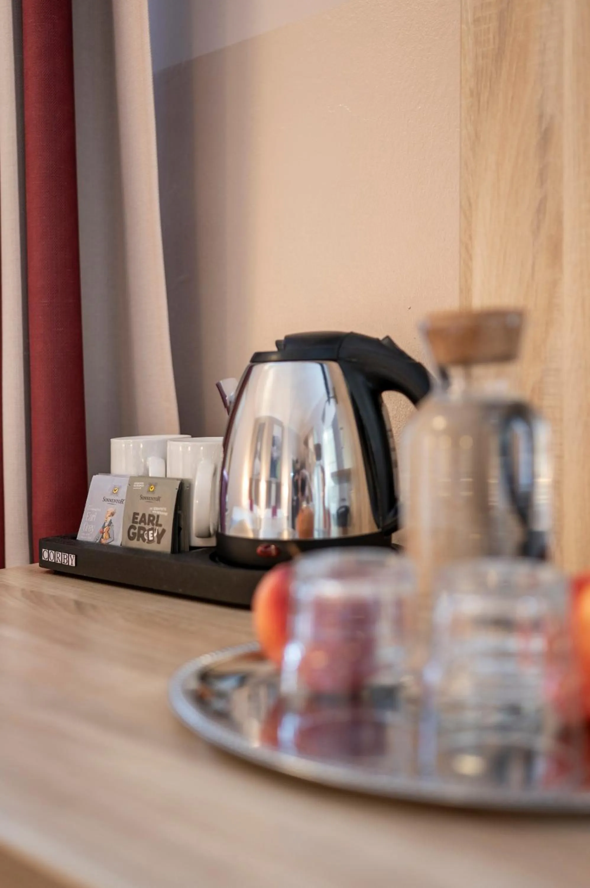 Coffee/tea facilities in HOTEL junior by MAX 70