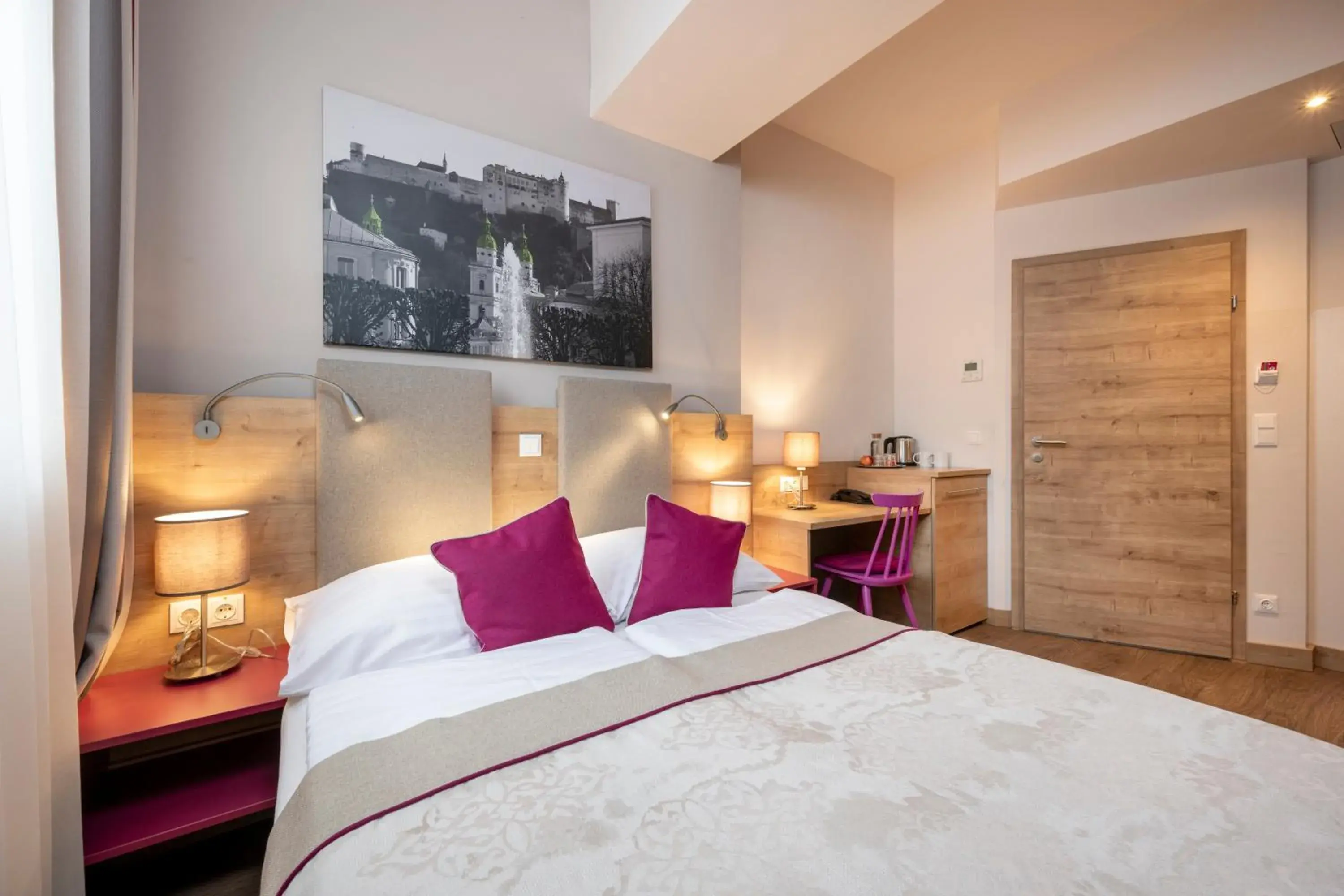 Comfort Double Room in HOTEL junior by MAX 70 Comfort Double Room in HOTEL junior by MAX 70