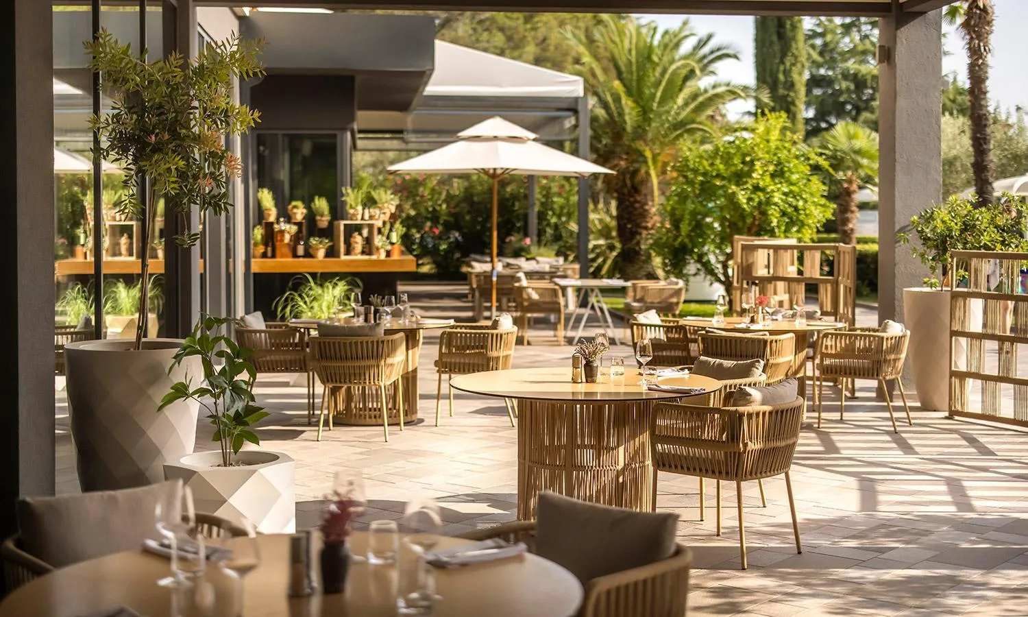 Restaurant/places to eat in Aminess Vival Maestral Hotel