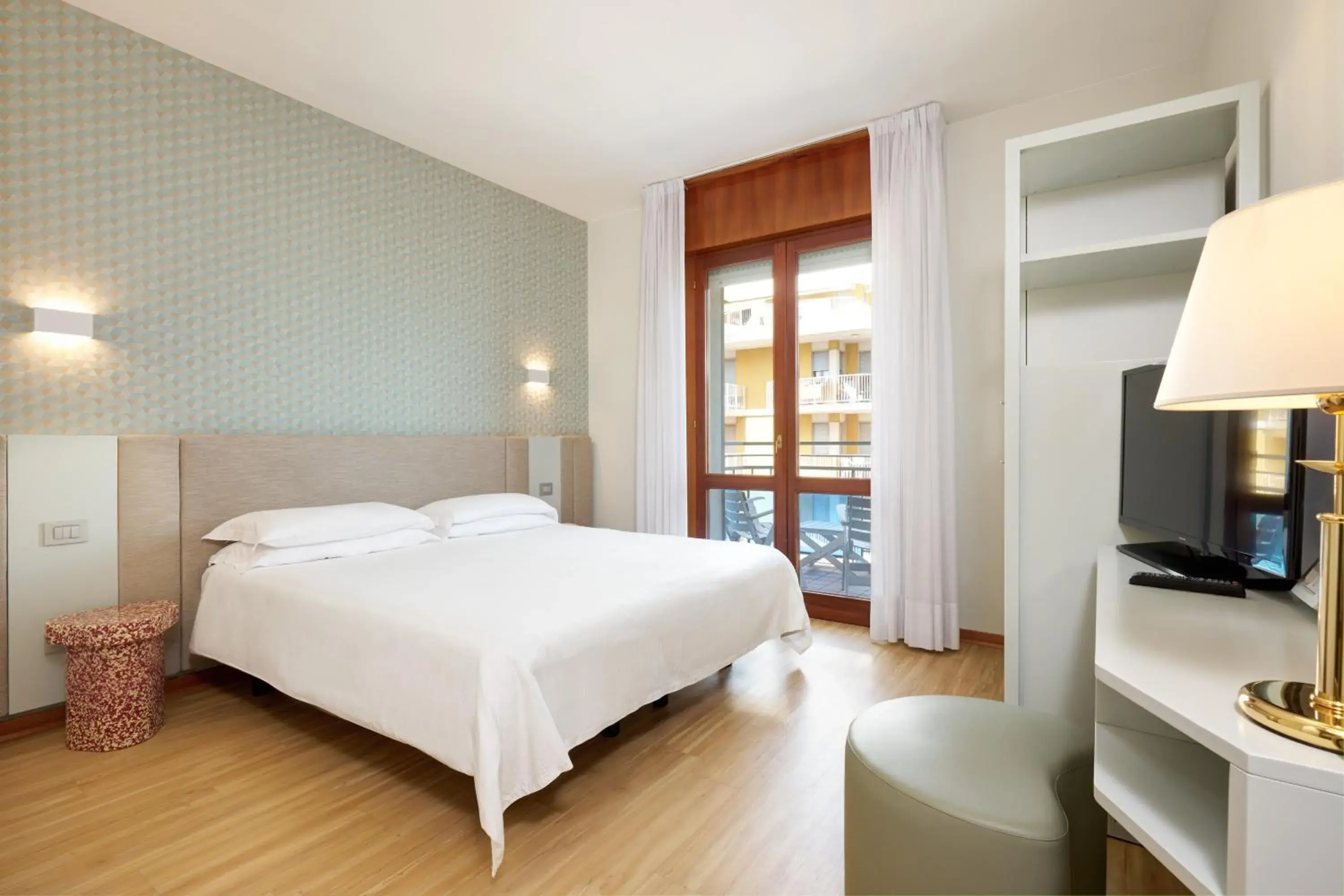 Double Room with Partial Sea View in Hotel Croce Di Malta Double Room with Partial Sea View in Hotel Croce Di Malta