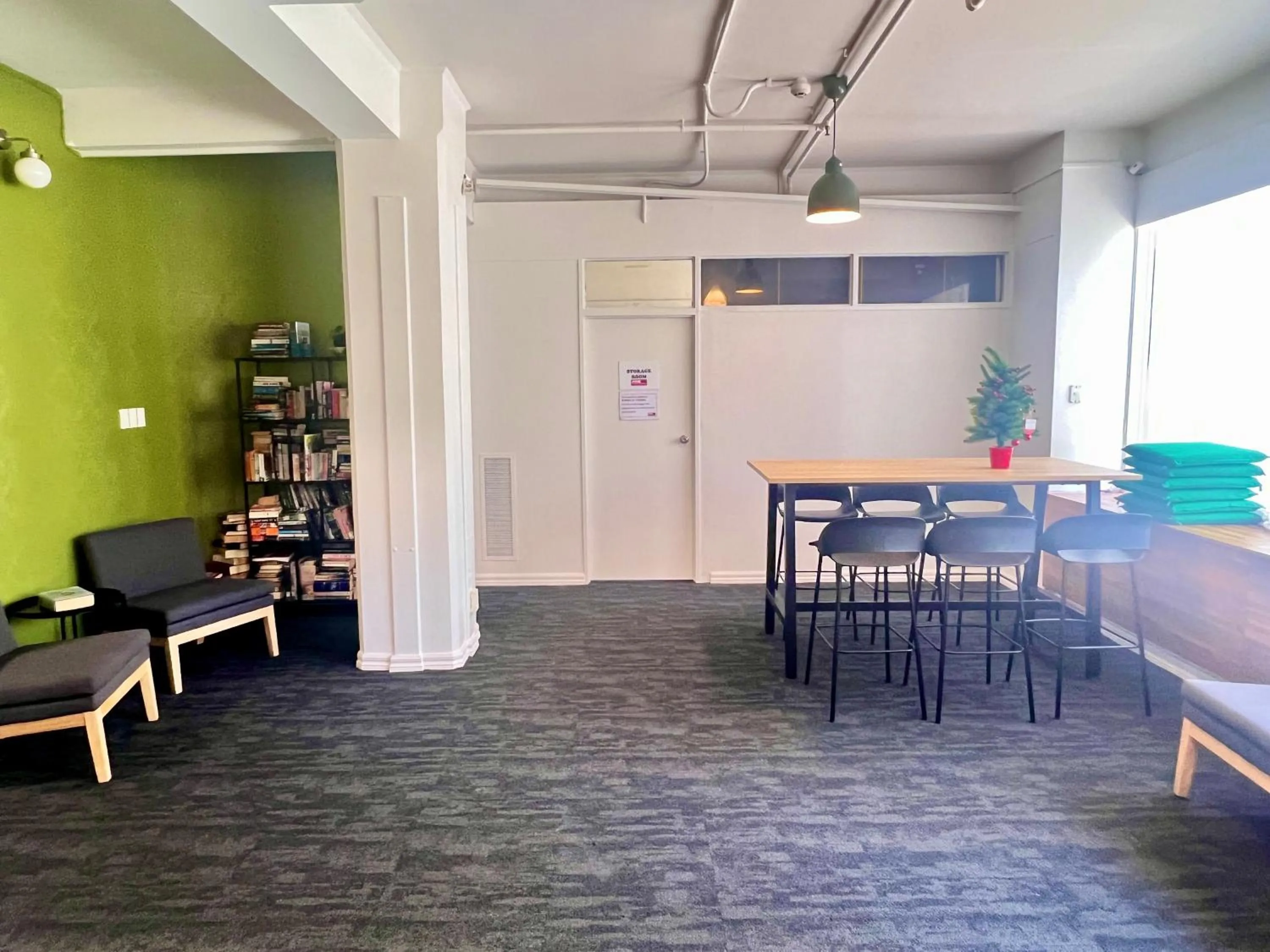 Seating area in Utopia31 Hostel - formerly Frienz Backpacker