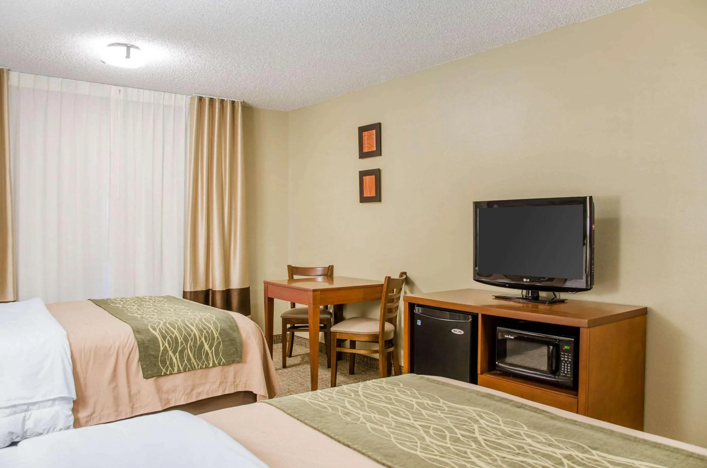 Bedroom, Bed in Comfort Inn