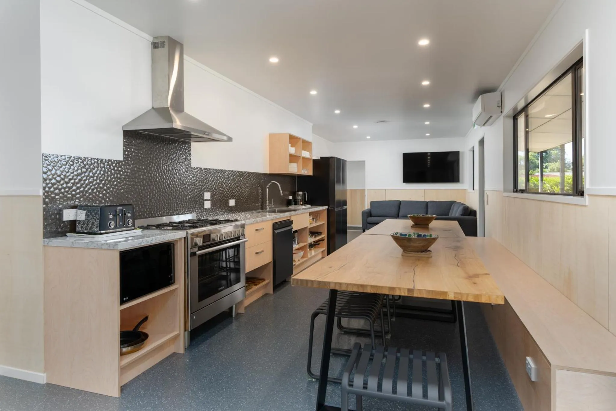 TV and multimedia in Cambridge Top 10 Holiday Park