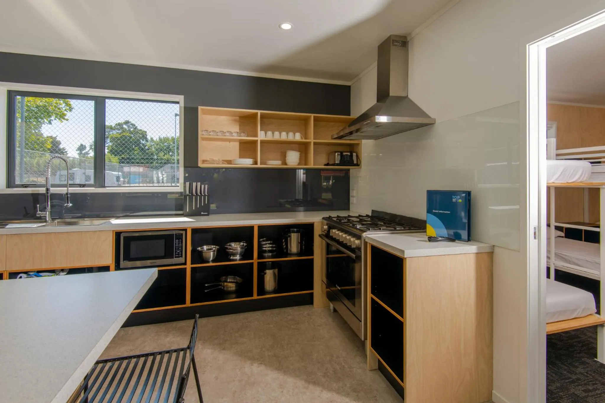 Kitchen or kitchenette in Cambridge Top 10 Holiday Park