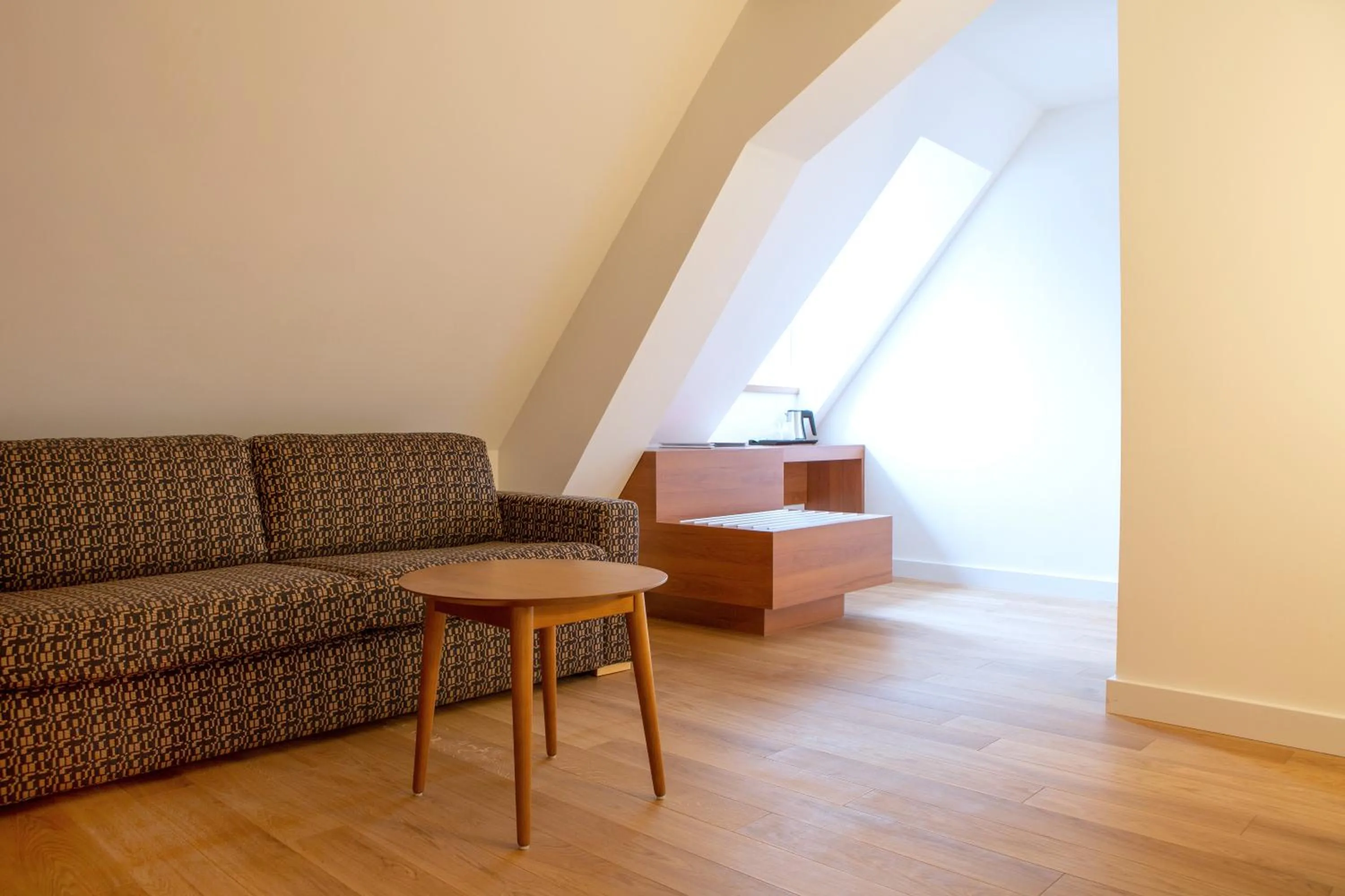 TV and multimedia in Hotel Le Clos De La Vouge