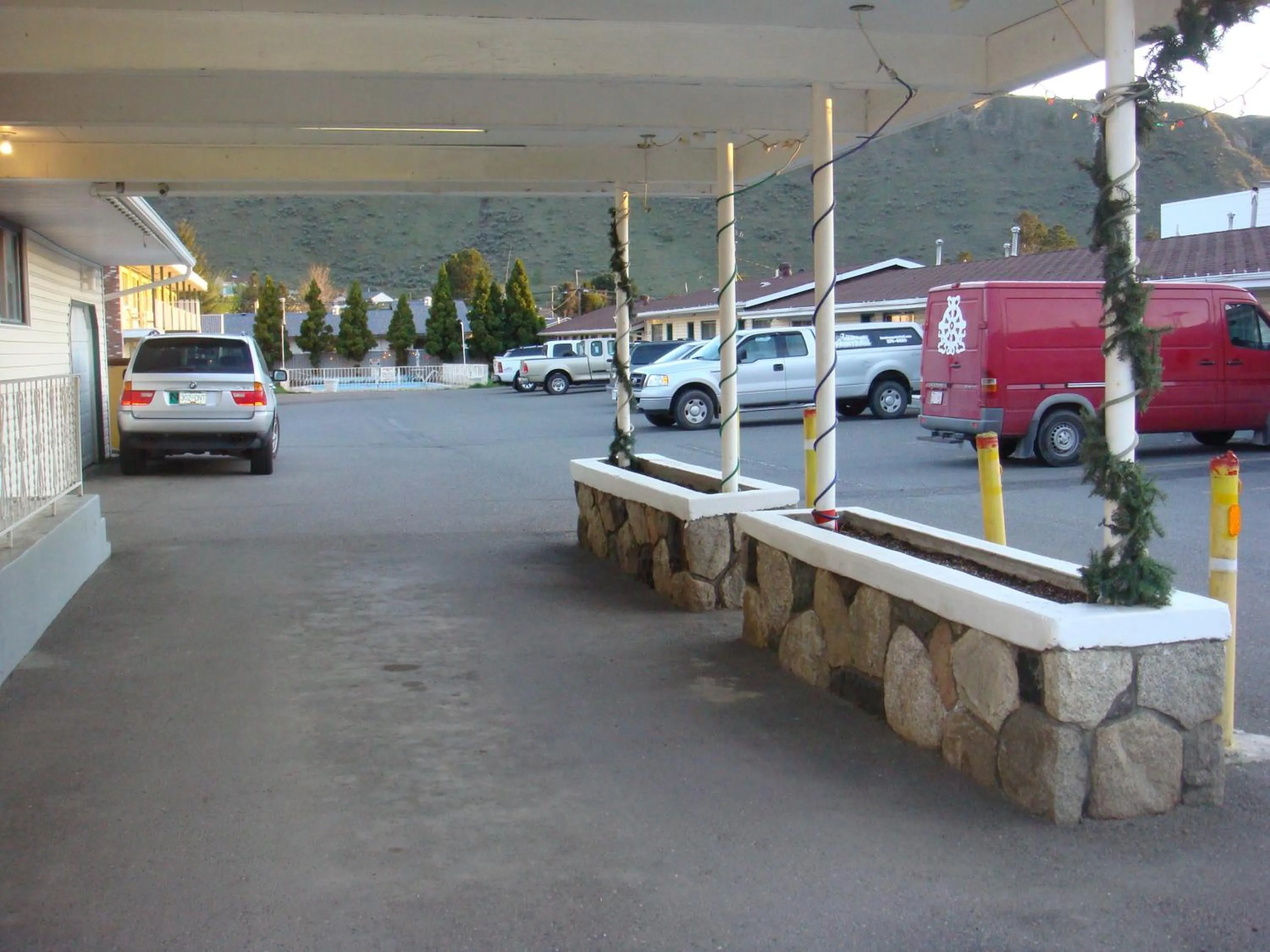 Facade/entrance in Trans Canada Motel