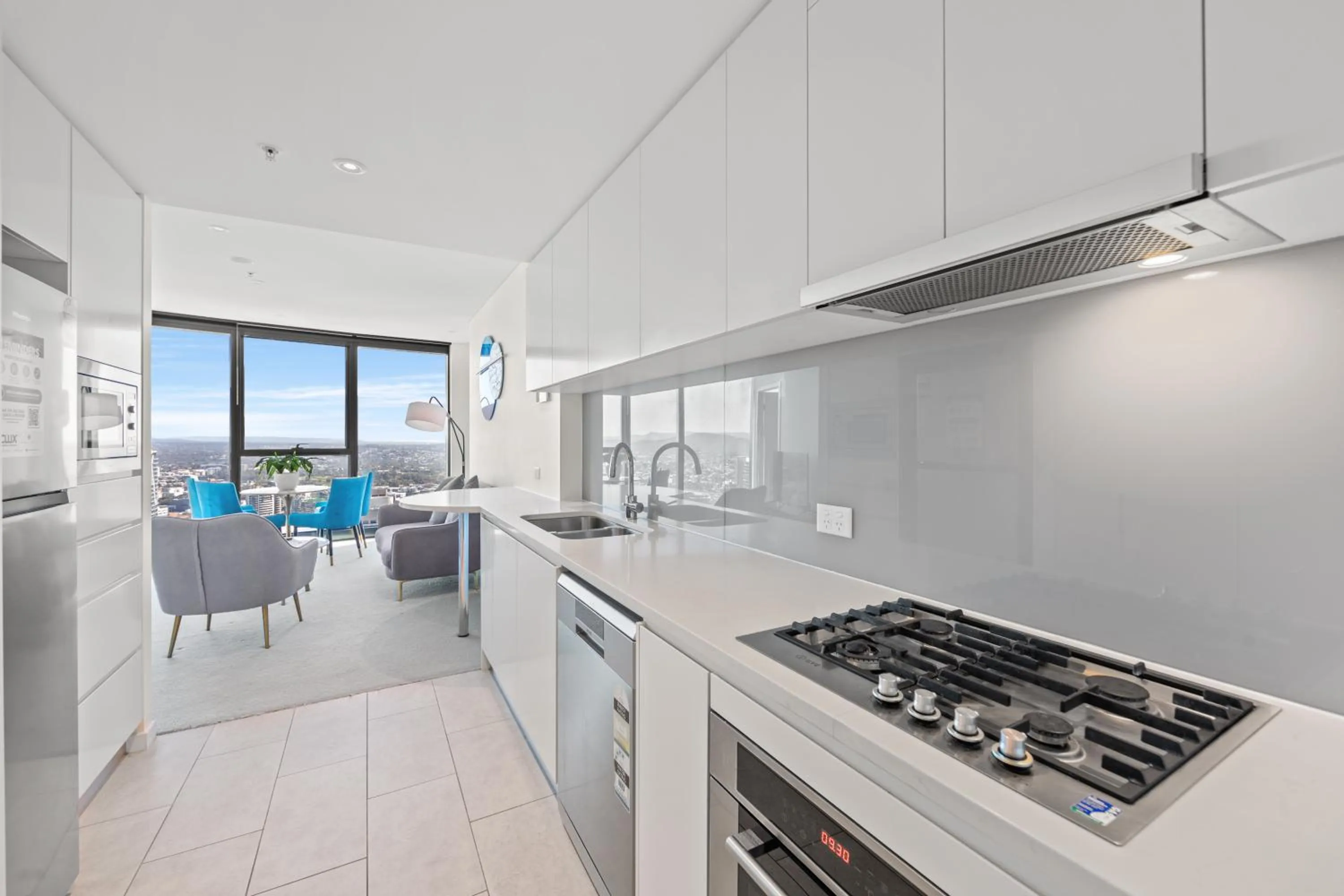 kitchen in Brisbane Skytower by CLLIX