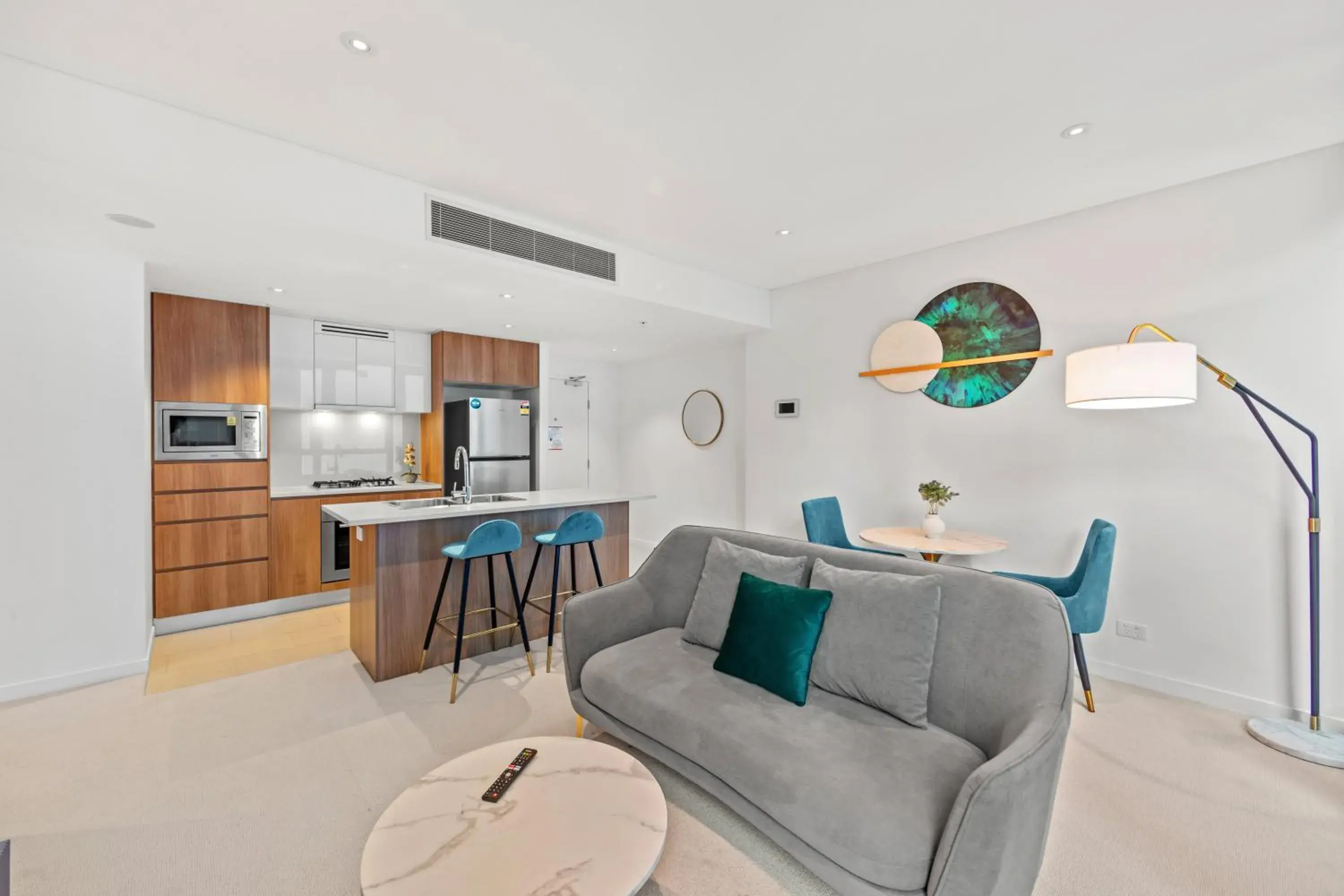 One Bedroom Apartment in Brisbane Skytower by CLLIX One Bedroom Apartment in Brisbane Skytower by CLLIX