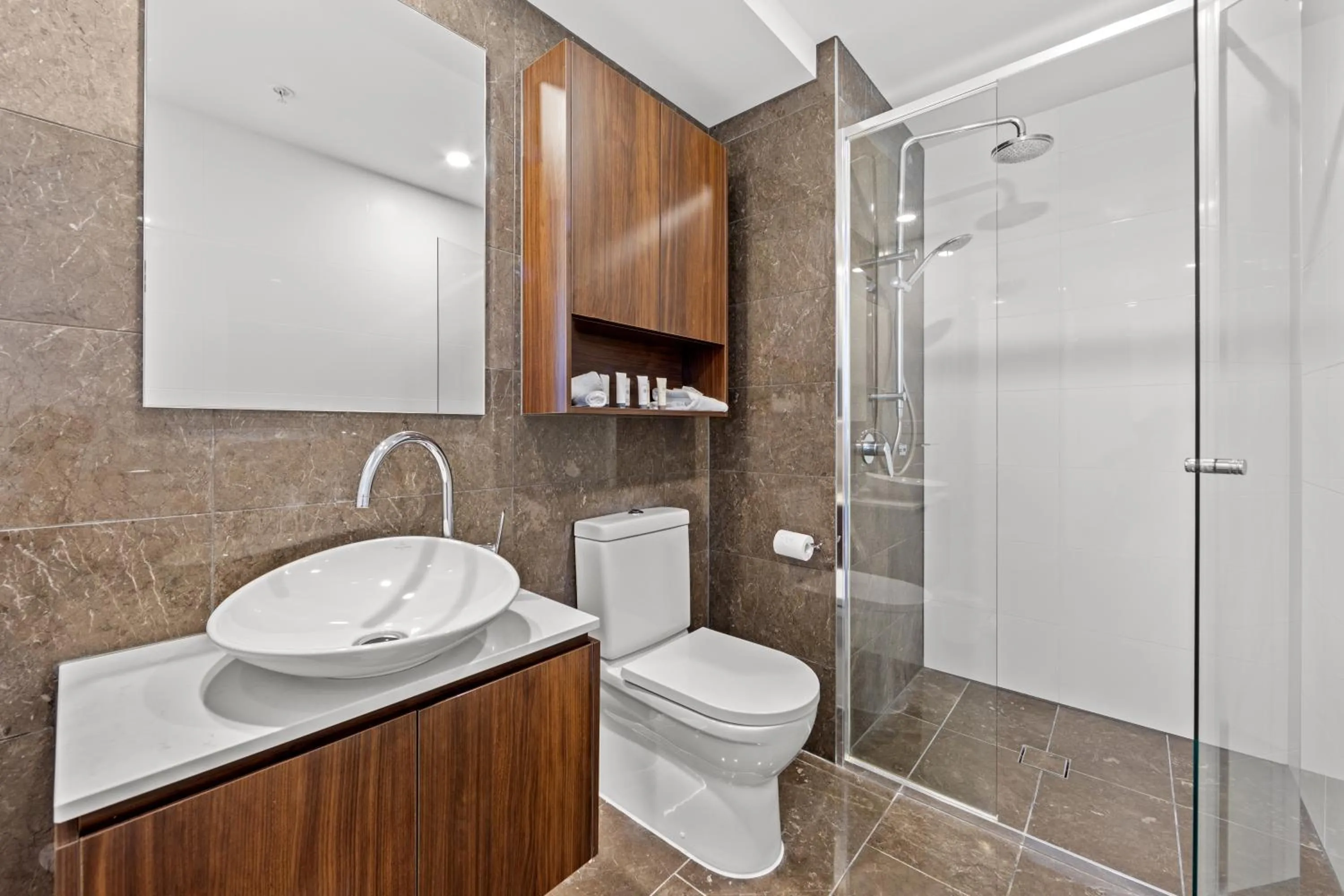 Shower in Brisbane Skytower by CLLIX