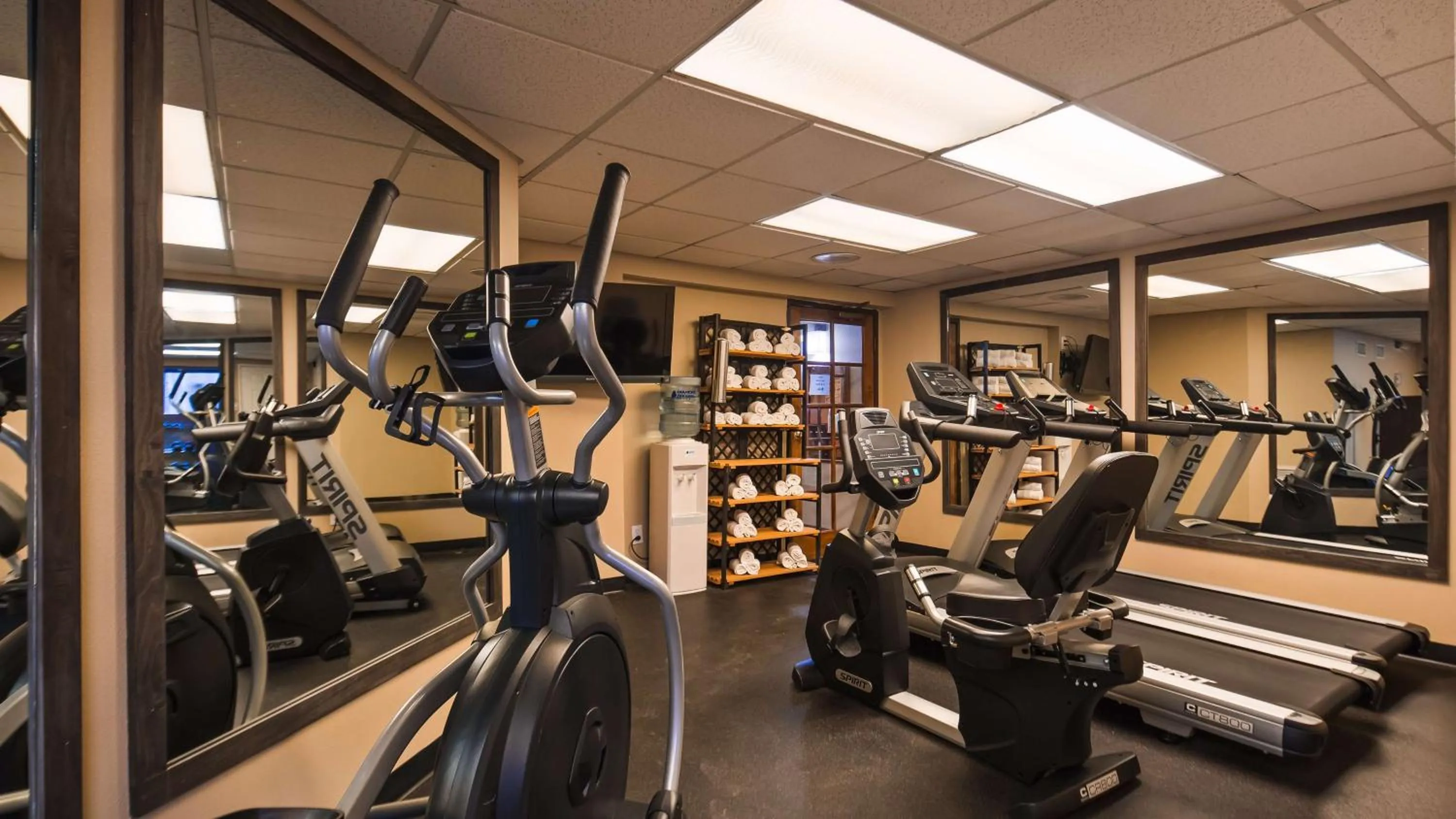 Fitness centre/facilities in Best Western Yuma Mall Hotel & Suites