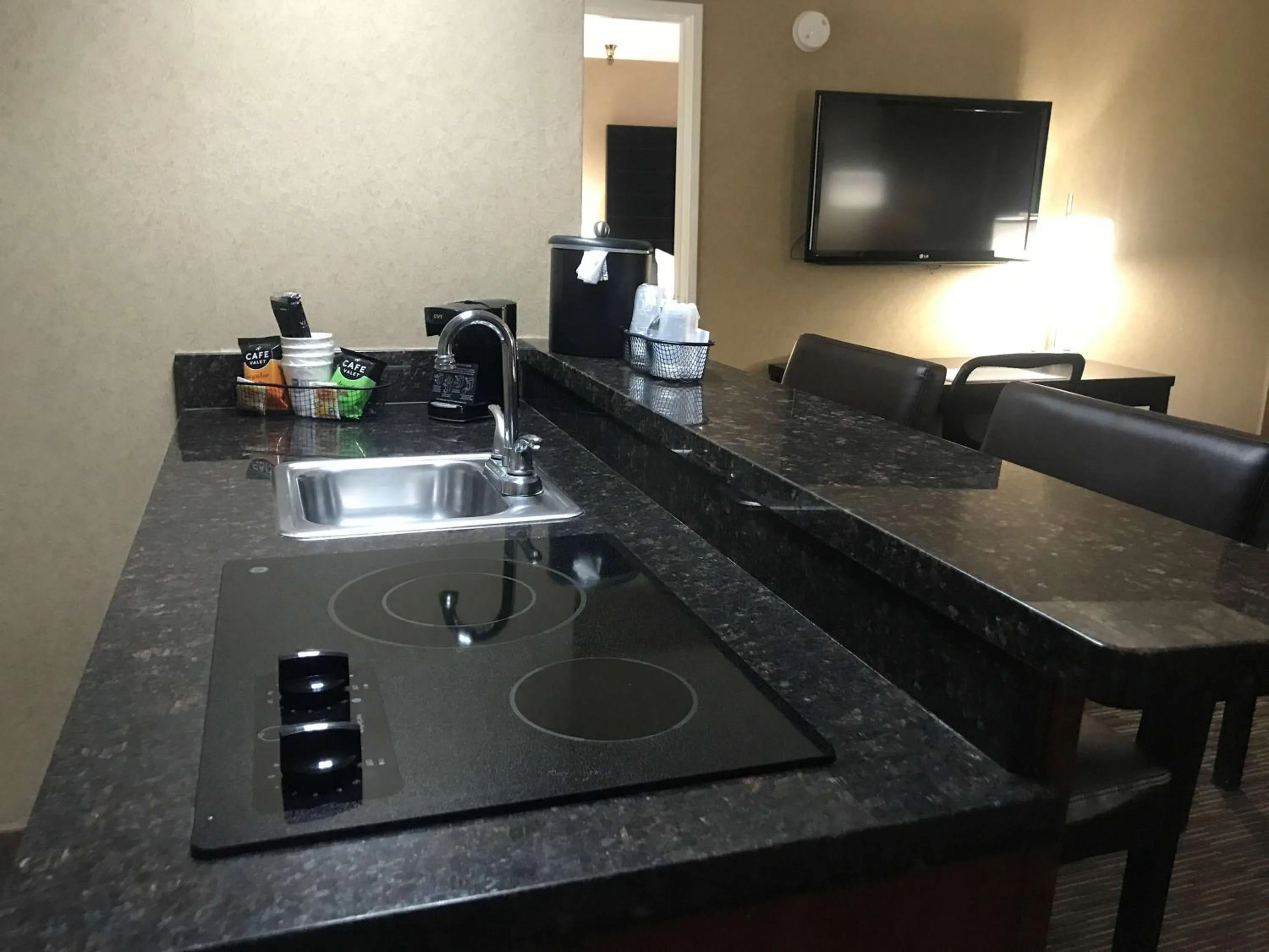 Photo of the whole room in Best Western Yuma Mall Hotel & Suites