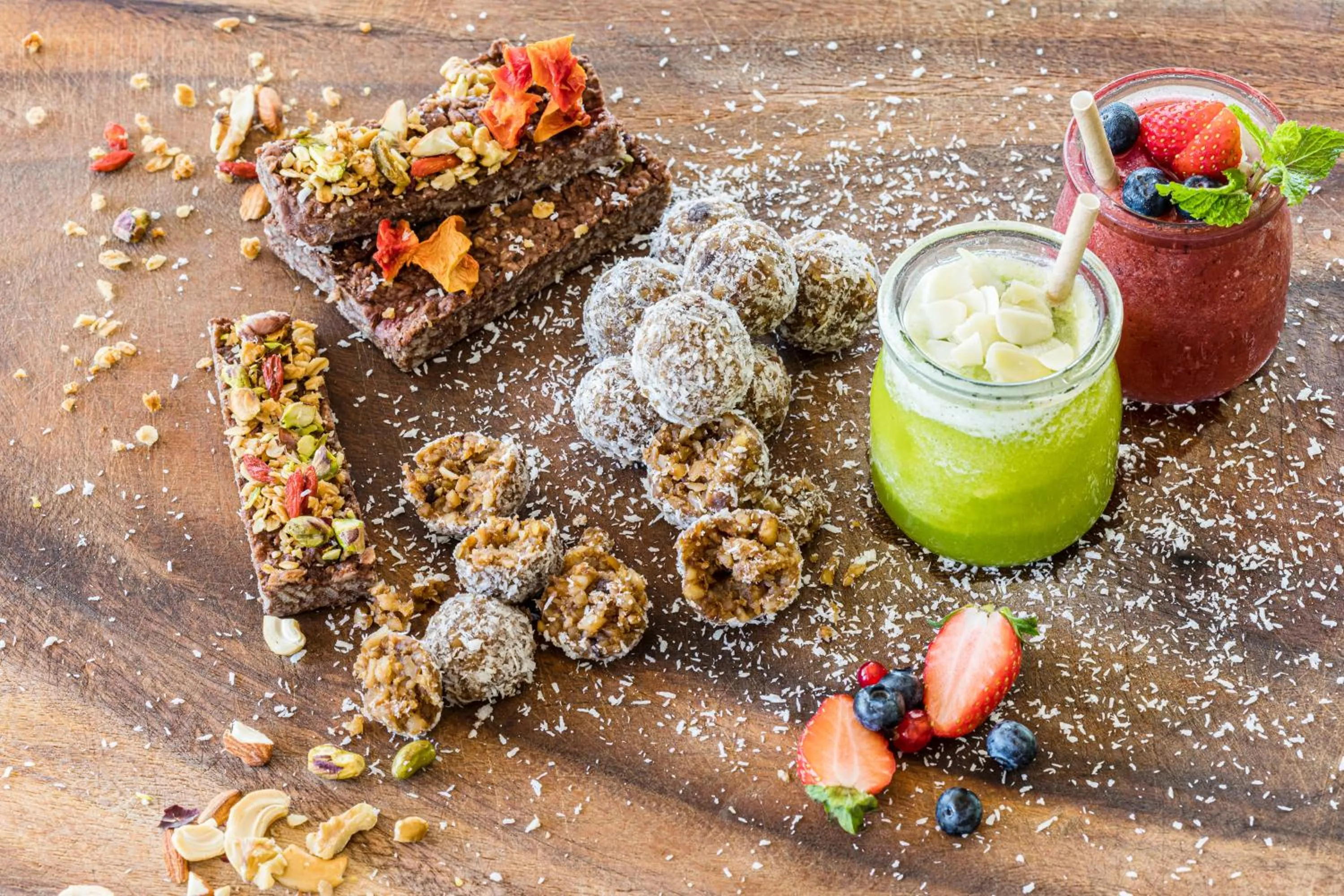 Food and drinks in Rosewood Phuket