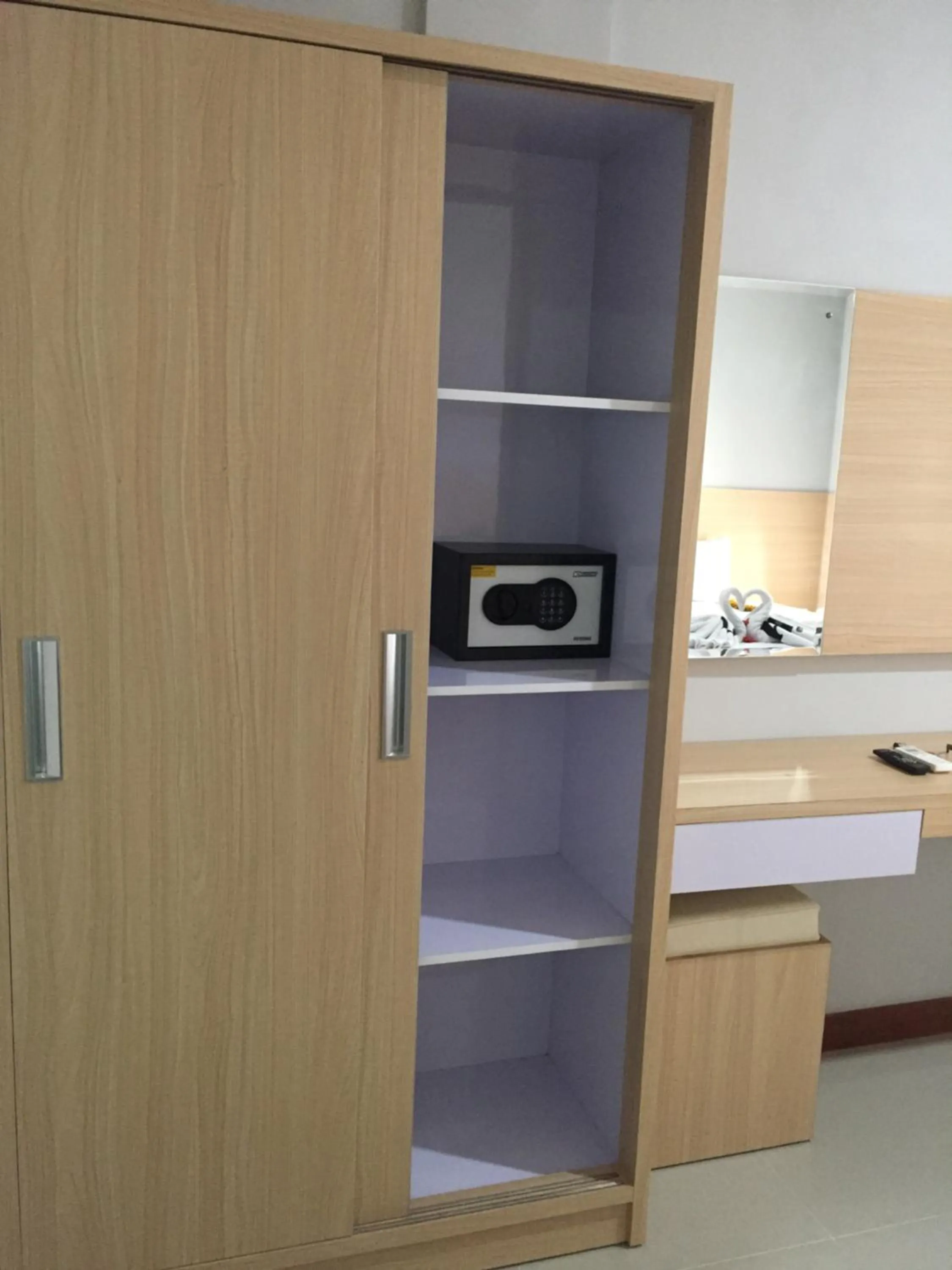 TV and multimedia in Tom Guest House