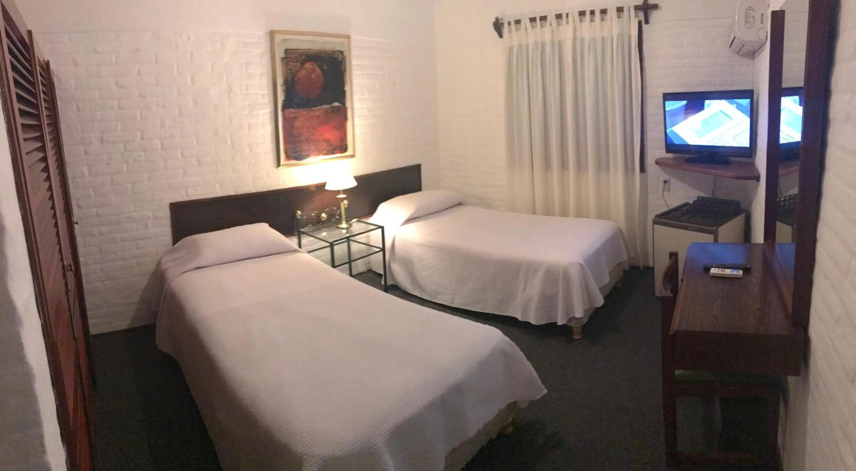 Bed in Hotel Camelot