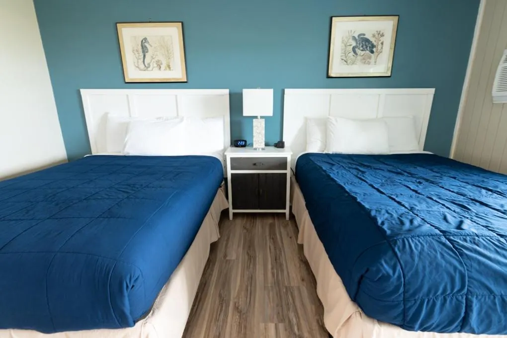 Bed in Ocean Villa Inn