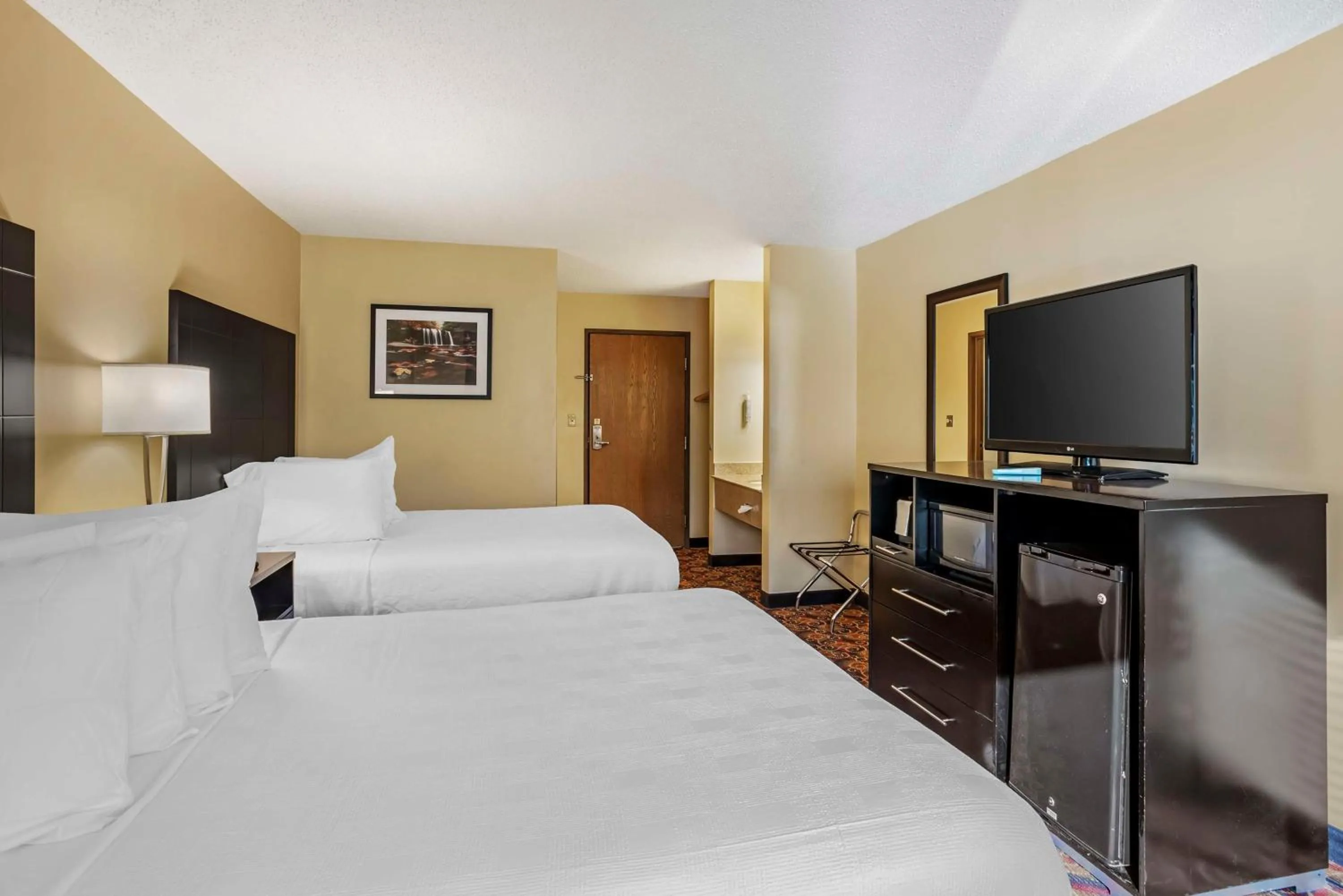 Bedroom, Bed in Best Western Monticello