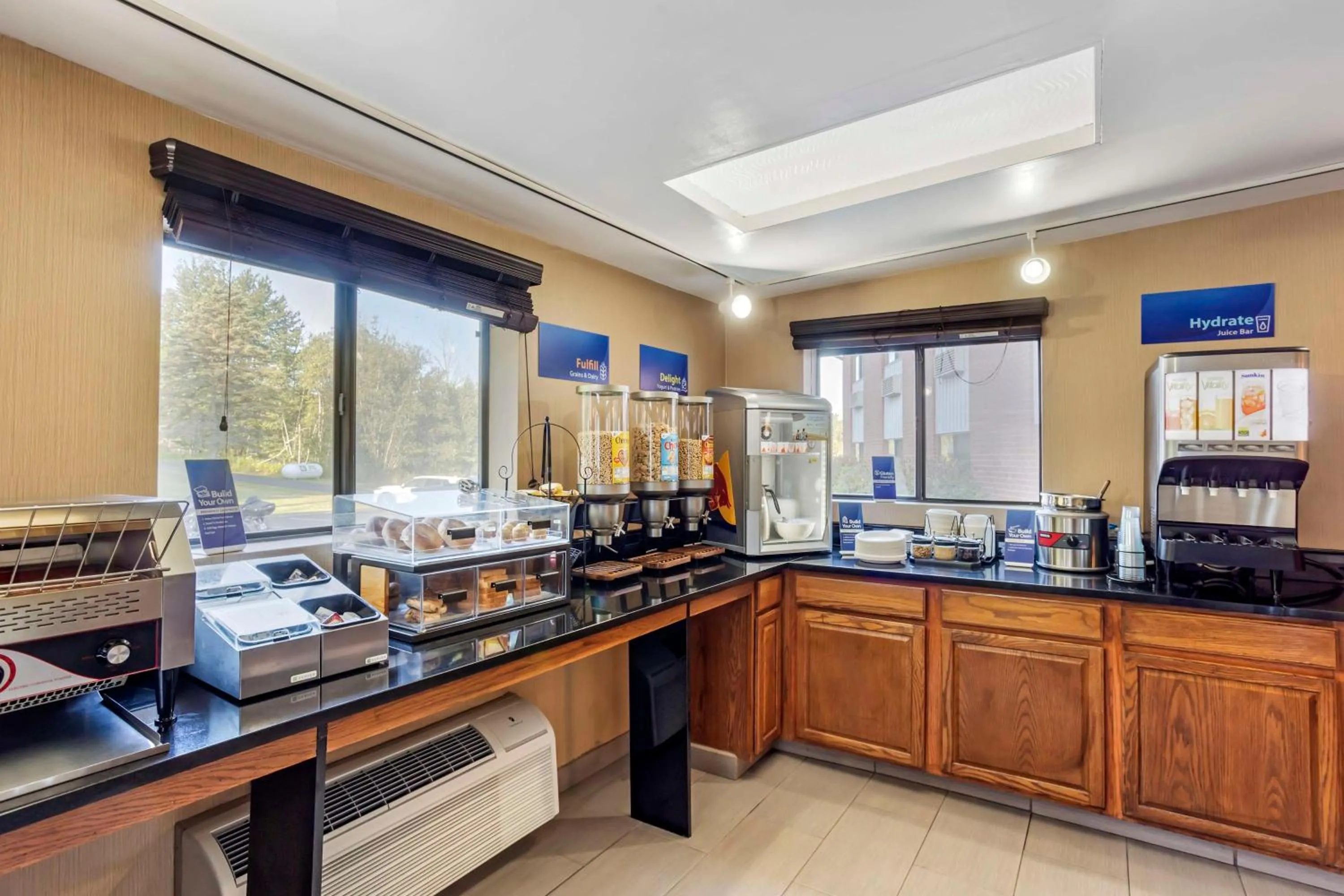 Breakfast in Best Western Monticello