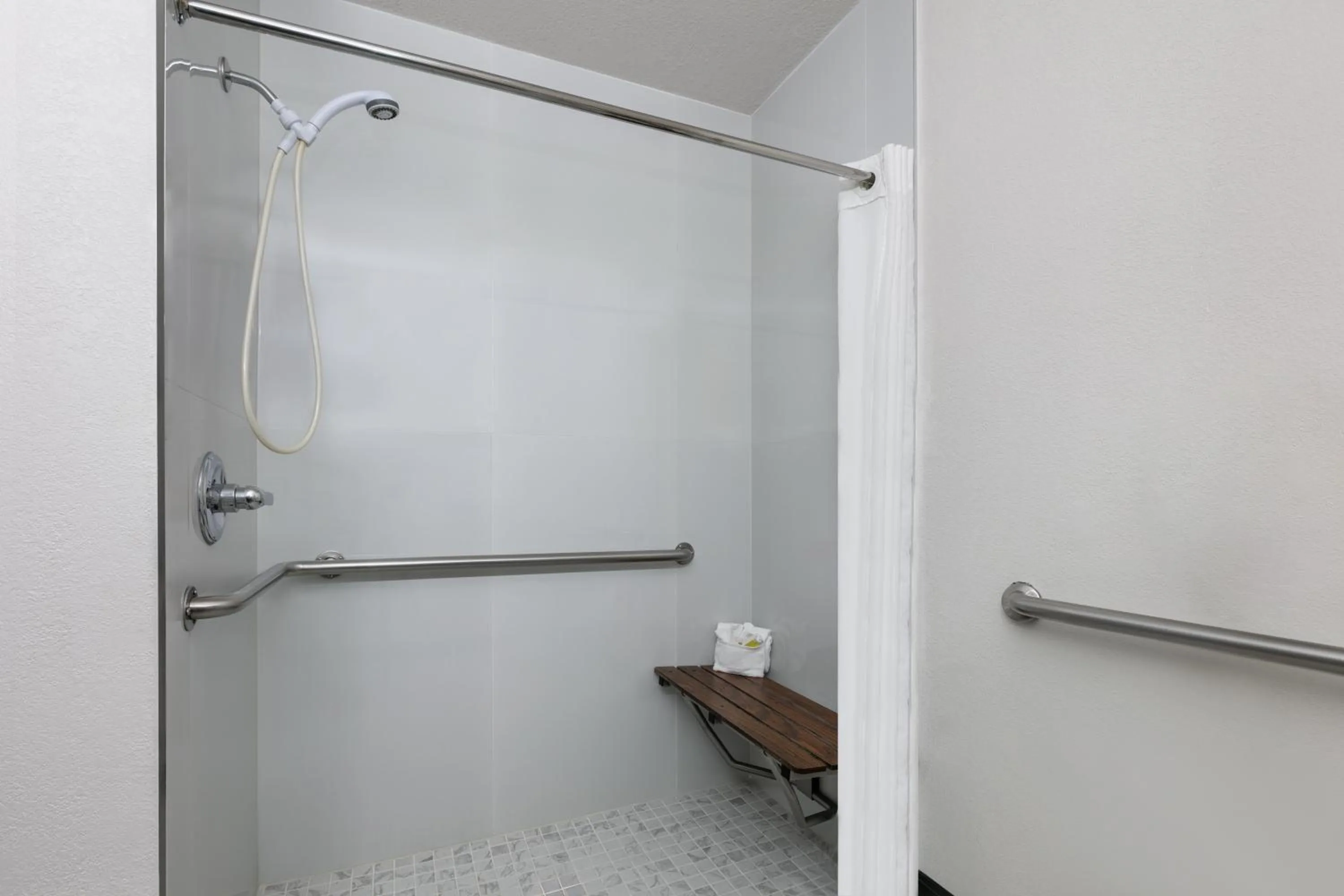 Super 8 by Wyndham Grapevine/DFW Airport Northwest