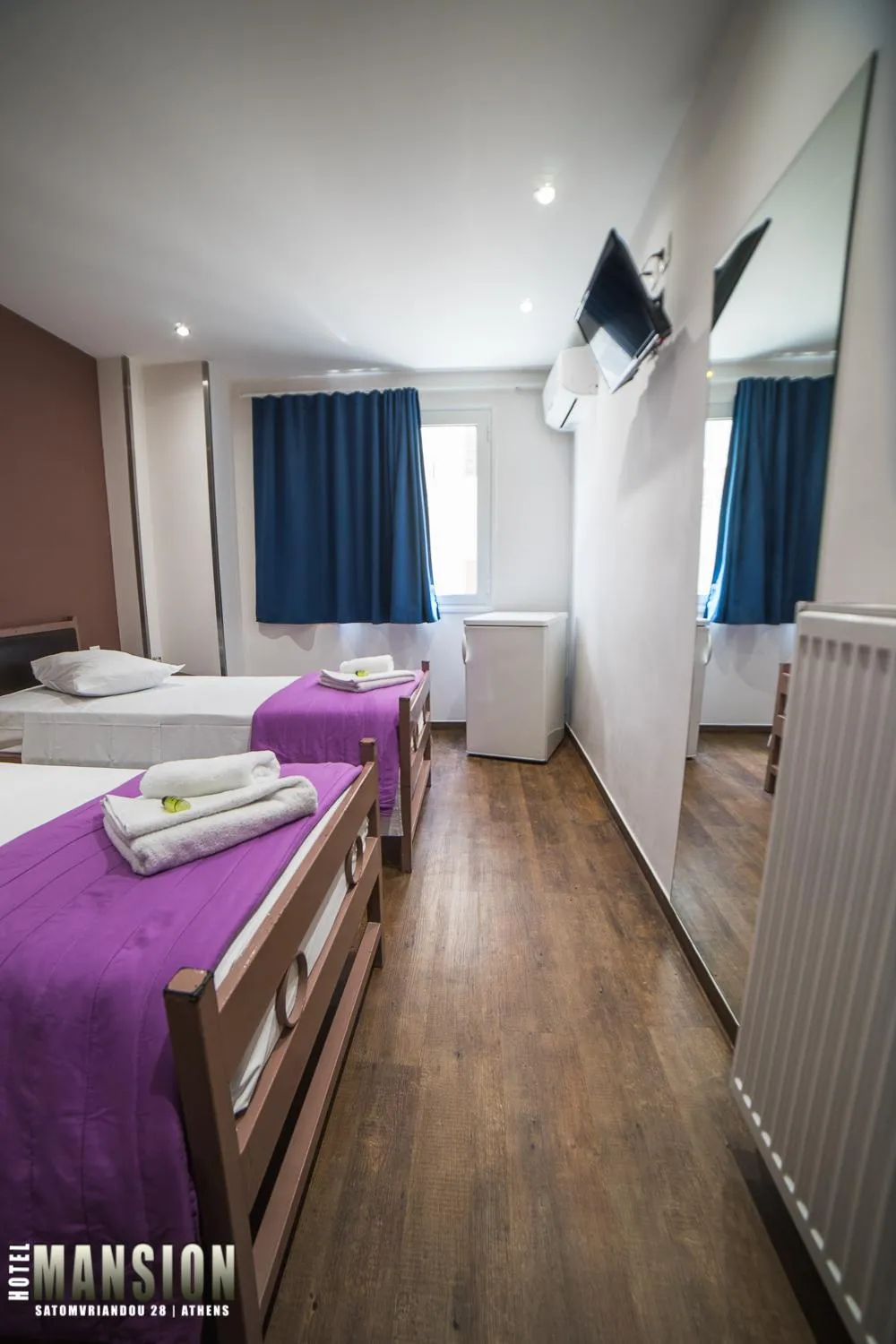 Bed in Mansion Hotel