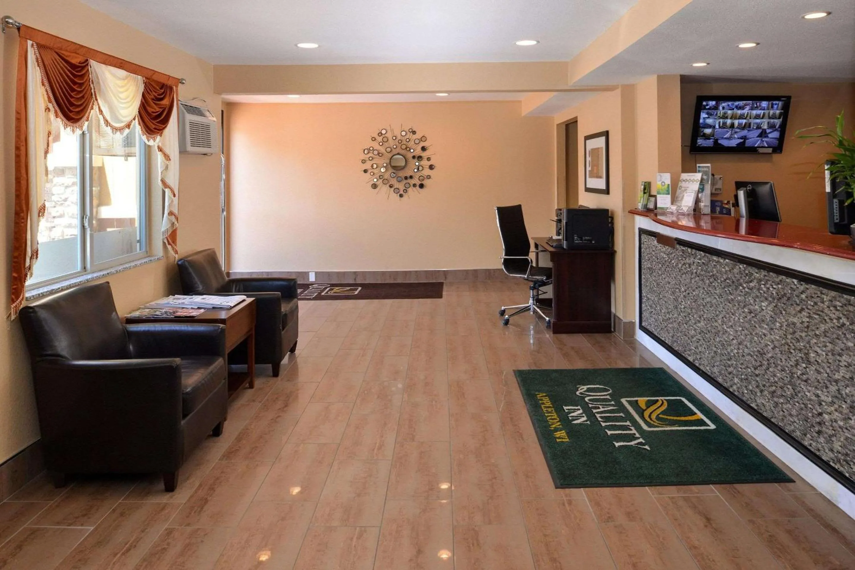 Lobby or reception in Quality Inn Appleton West