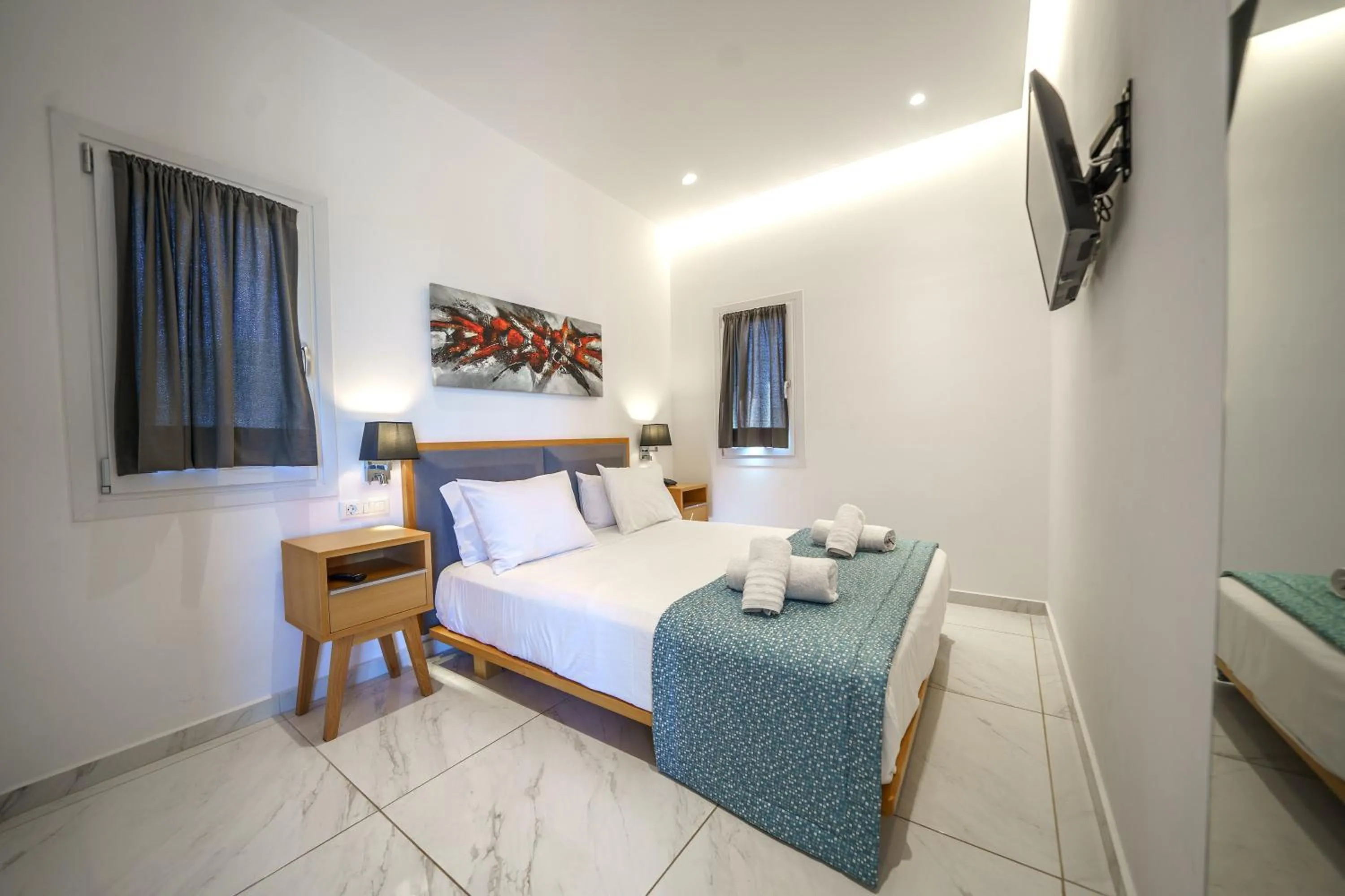 Bedroom, Bed in Elysian Suites