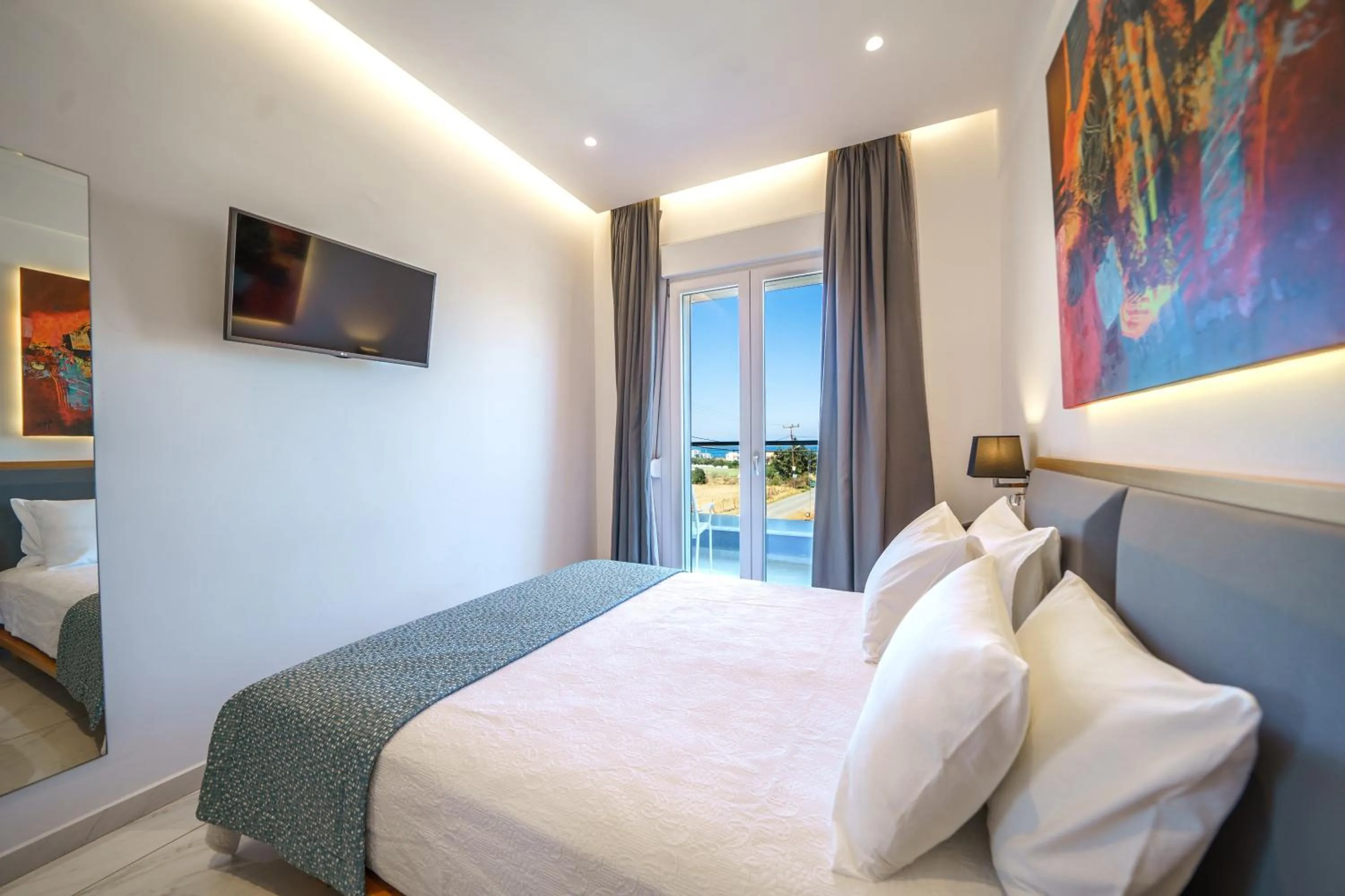 Bedroom, Bed in Elysian Suites